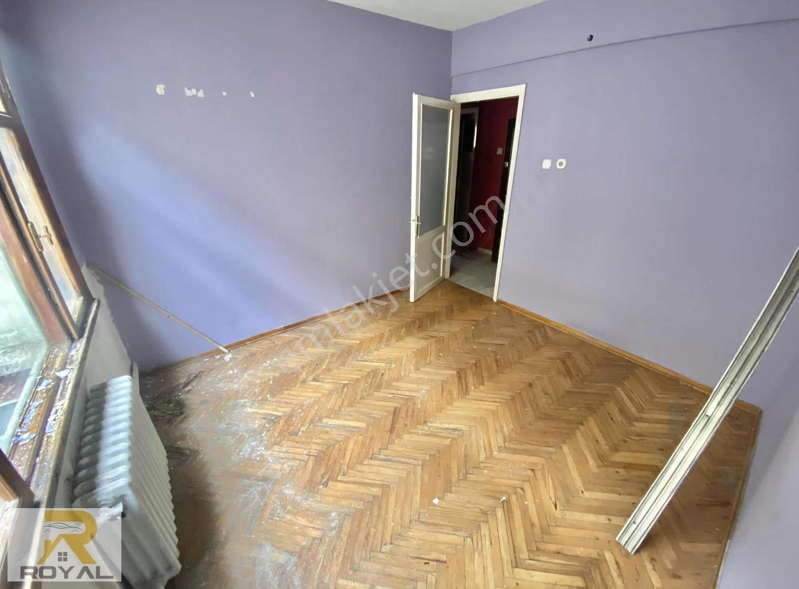 Fatih Mahallesi 3+1 Küçükçekmece Meydanda 3+1 Kullanışlı Daire - Görsel 4