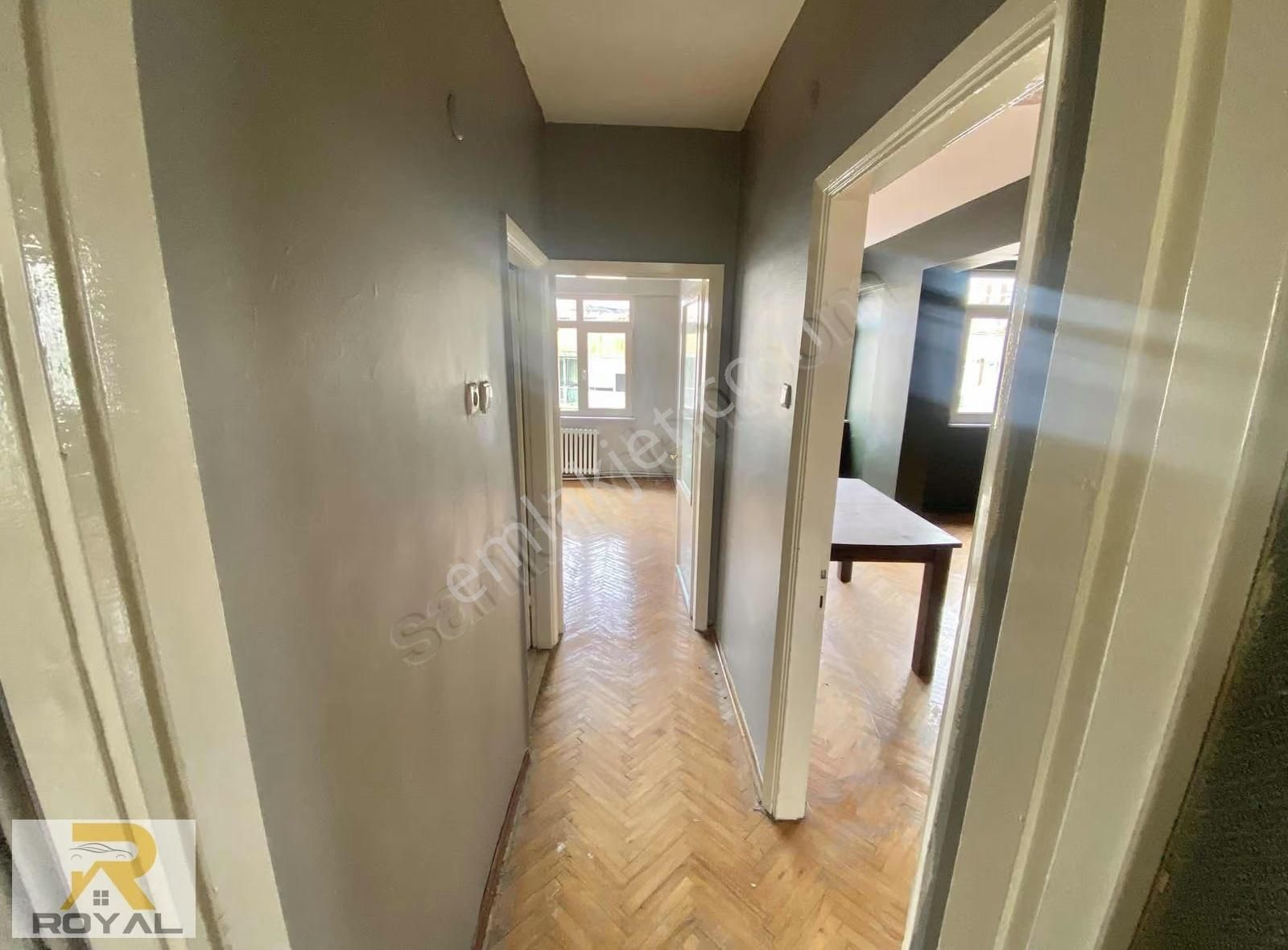 Fatih Mahallesi 3+1 Küçükçekmece Meydanda 3+1 Kullanışlı Daire - Görsel 24