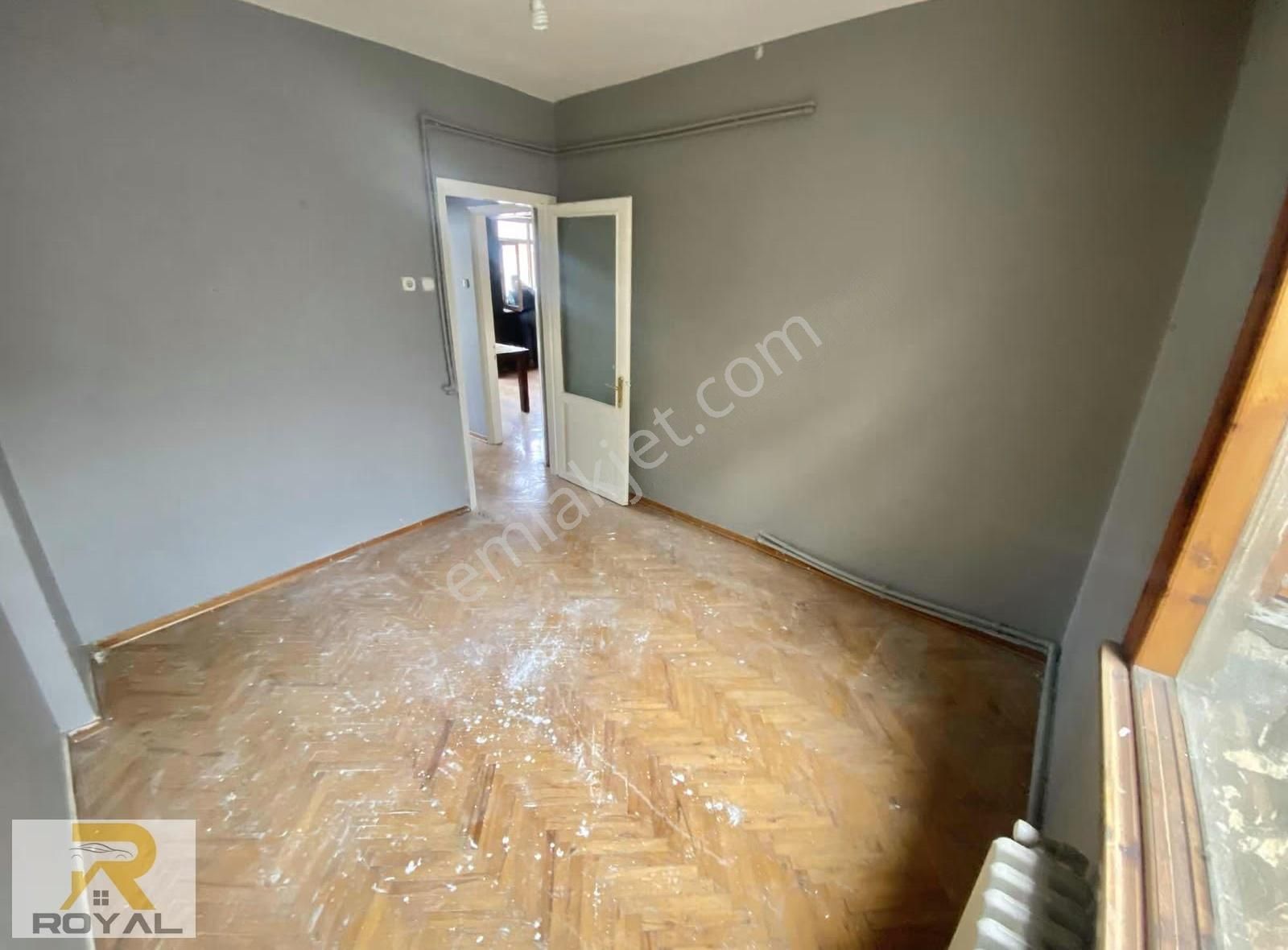 Fatih Mahallesi 3+1 Küçükçekmece Meydanda 3+1 Kullanışlı Daire - Görsel 17