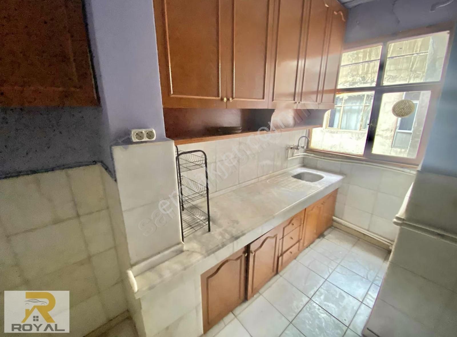 Fatih Mahallesi 3+1 Küçükçekmece Meydanda 3+1 Kullanışlı Daire - Görsel 12