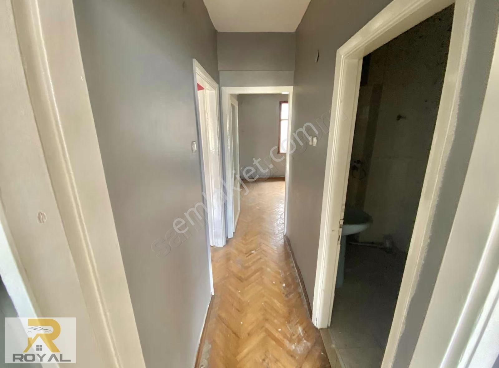 Fatih Mahallesi 3+1 Küçükçekmece Meydanda 3+1 Kullanışlı Daire - Görsel 8