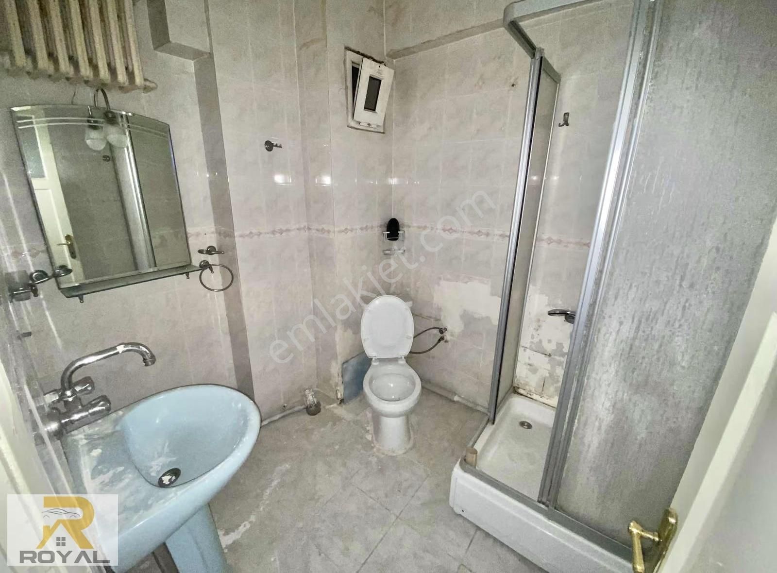 Fatih Mahallesi 3+1 Küçükçekmece Meydanda 3+1 Kullanışlı Daire - Görsel 33