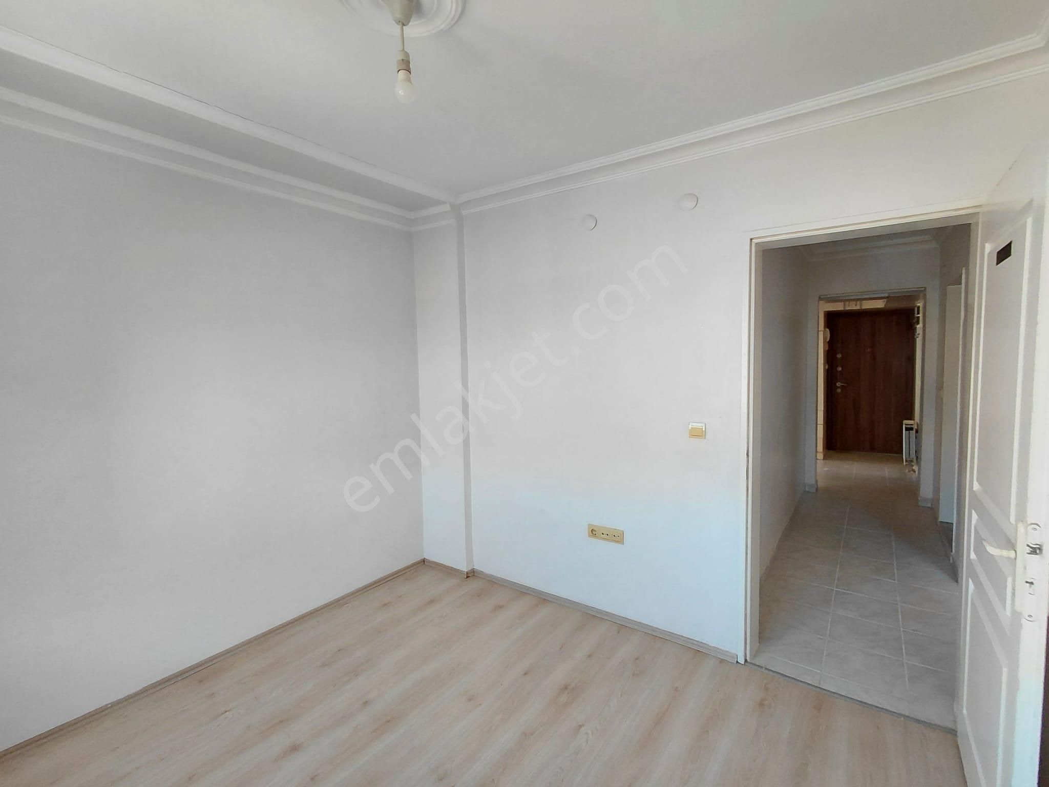 Emrah Çiftci'den Selçuklu Beyhekim Mah.beyhekim Toki Sit.satılık Arakat 2+1 Bakımlı Daire - Görsel 17