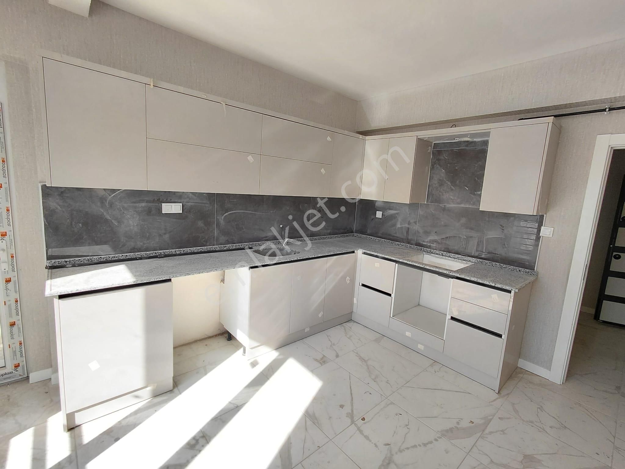 Emrah Çiftci'den Selçuklu Sancak Mah.novada Avm Civarı Satılık 2+1 Sıfır Lüks Daire - Görsel 9