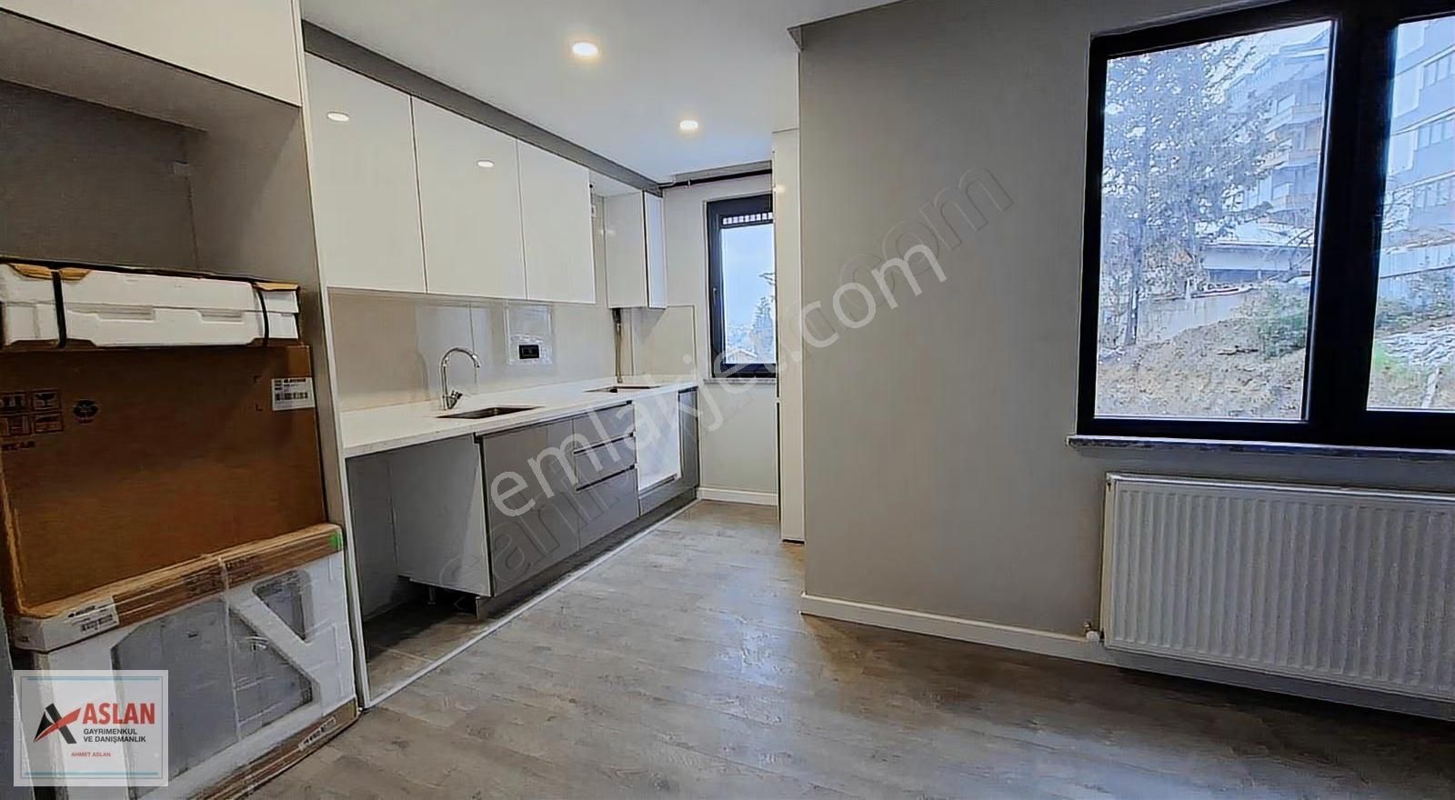 Üsküdar Çengelköyde Açık Mutfaklı Yüksek Giriş 2+1 Kiralık Daire