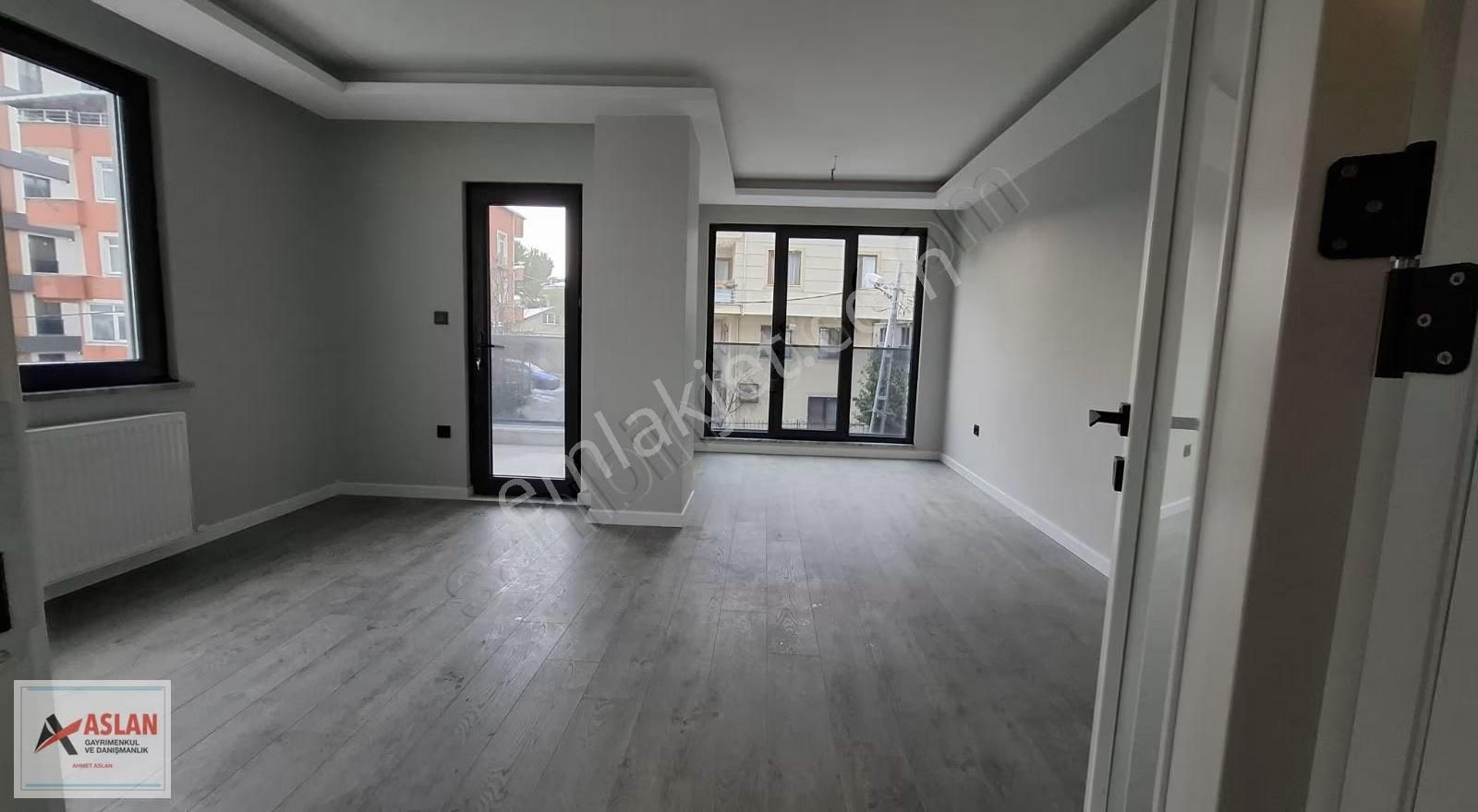 Çengelköyde 4+1 Çatı Dublexi, Merkezî Konum Kapanmaz Manzara