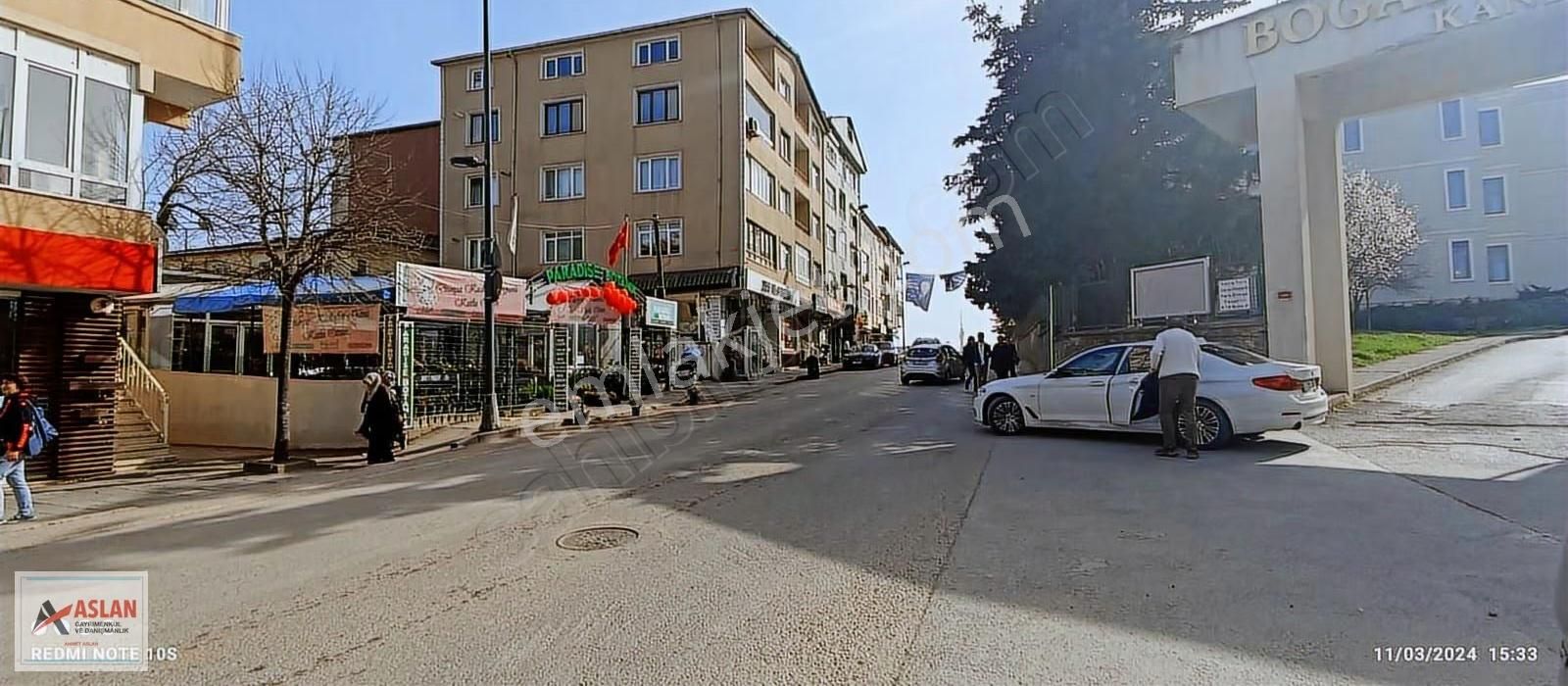 Üsküdar Kandillide Anacadde Üstünde 2+1 Arakat Daire - Görsel 2