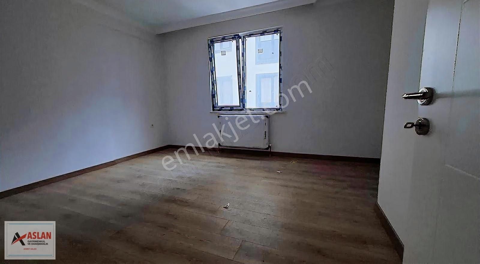 Çengelköy Bahçelievlerde Sitede K.otopark 2+1 Satılık Daire - Görsel 11