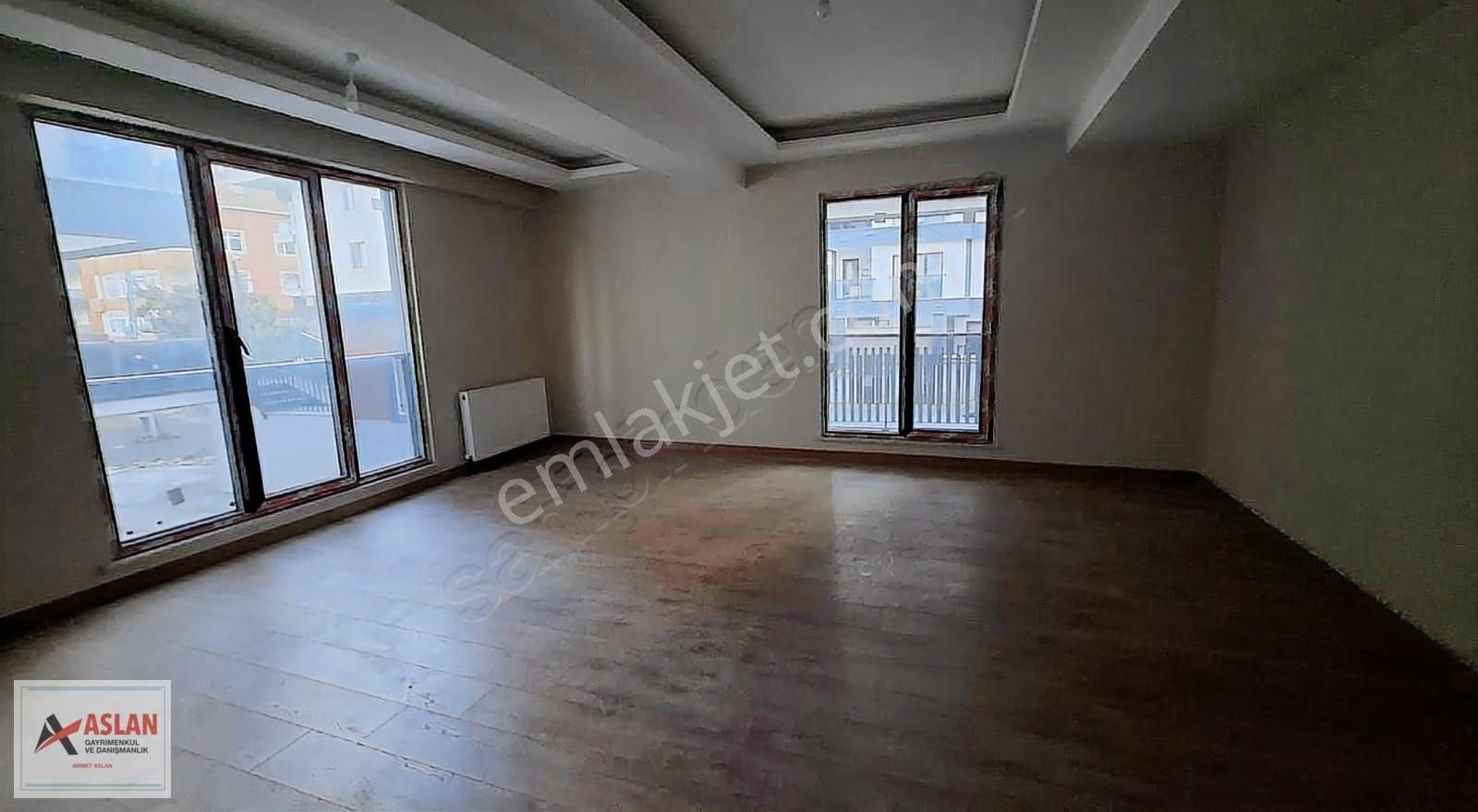 Çengelköy Bahçelievlerde Sitede K.otopark 2+1 Satılık Daire - Görsel 20