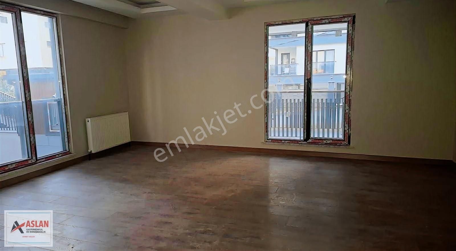 Çengelköy Bahçelievlerde Sitede K.otopark 2+1 Satılık Daire - Görsel 24