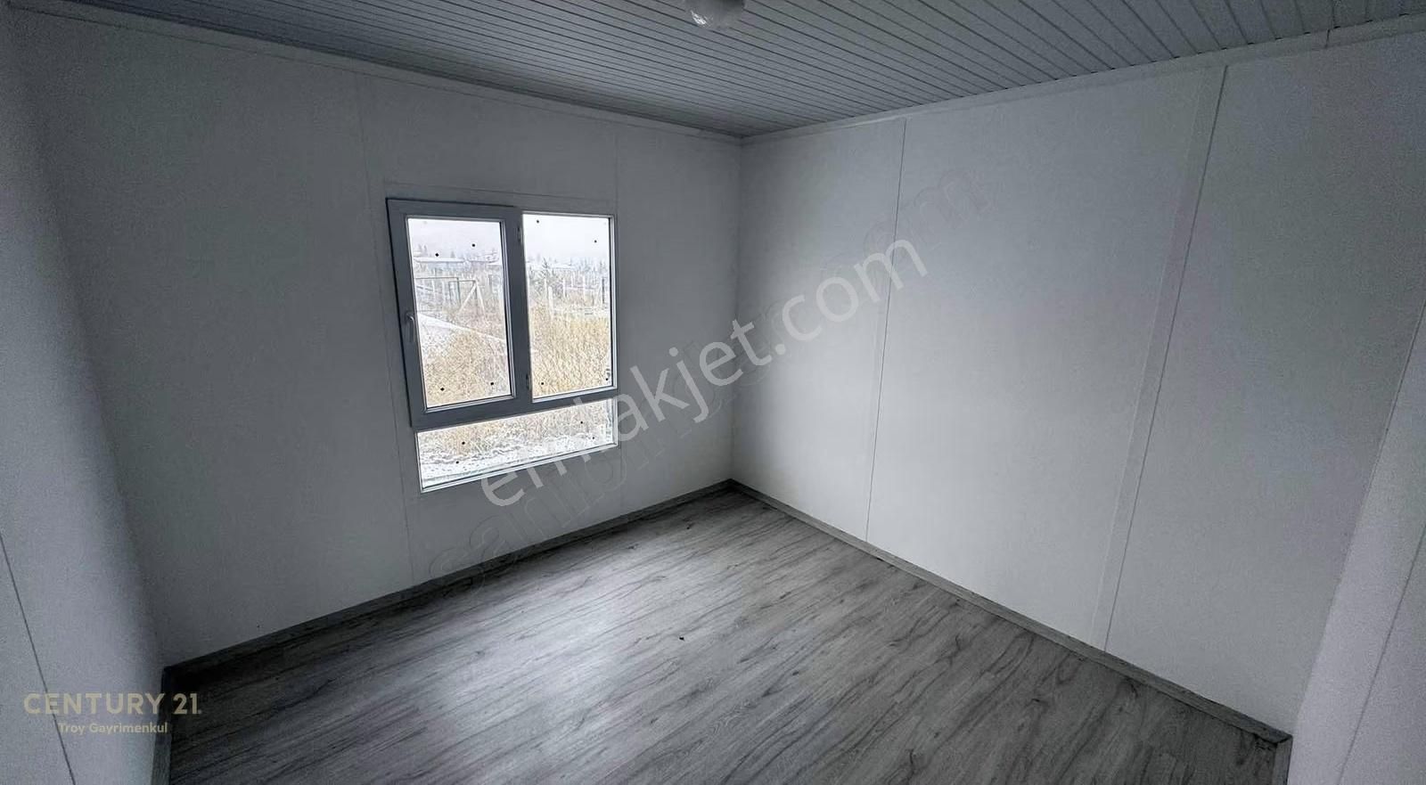 Site İçi Ana Yol Kenarı Beynamda 2+1 Müstakil Ev - Görsel 3