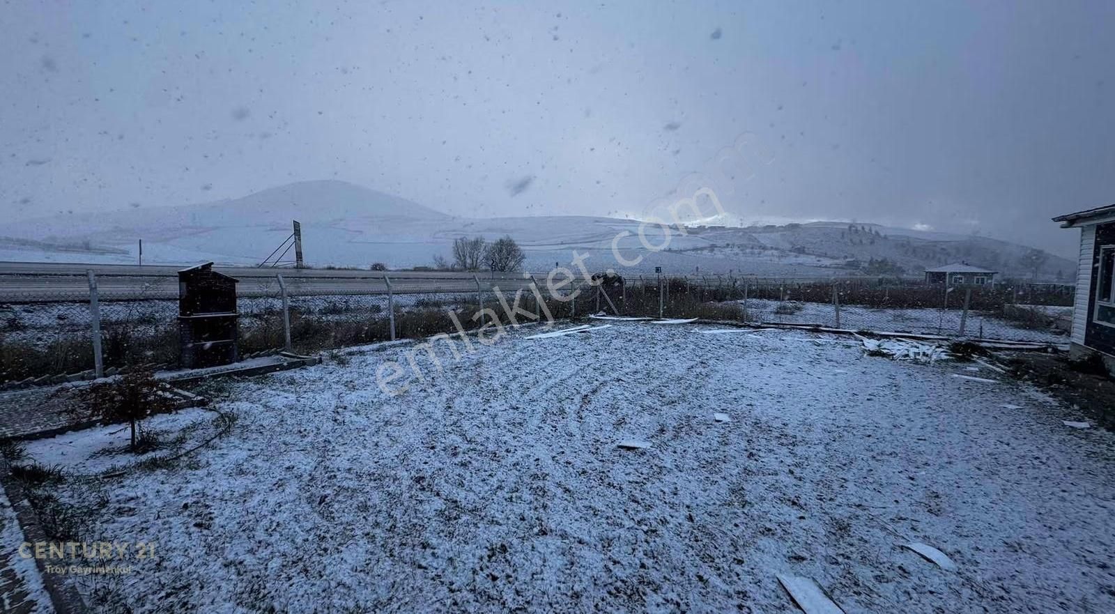 Site İçi Ana Yol Kenarı Beynamda 2+1 Müstakil Ev - Görsel 12