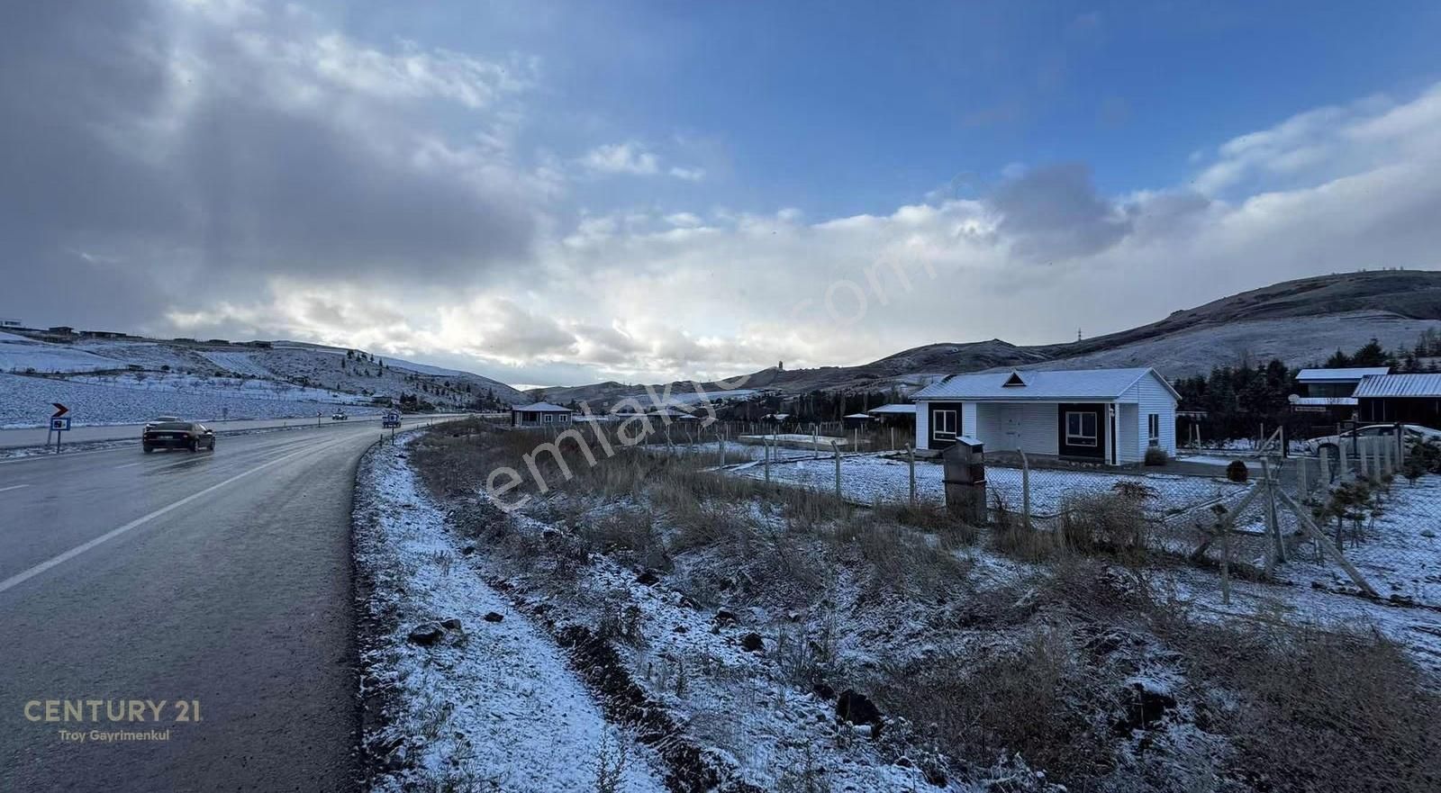 Site İçi Ana Yol Kenarı Beynamda 2+1 Müstakil Ev - Görsel 27