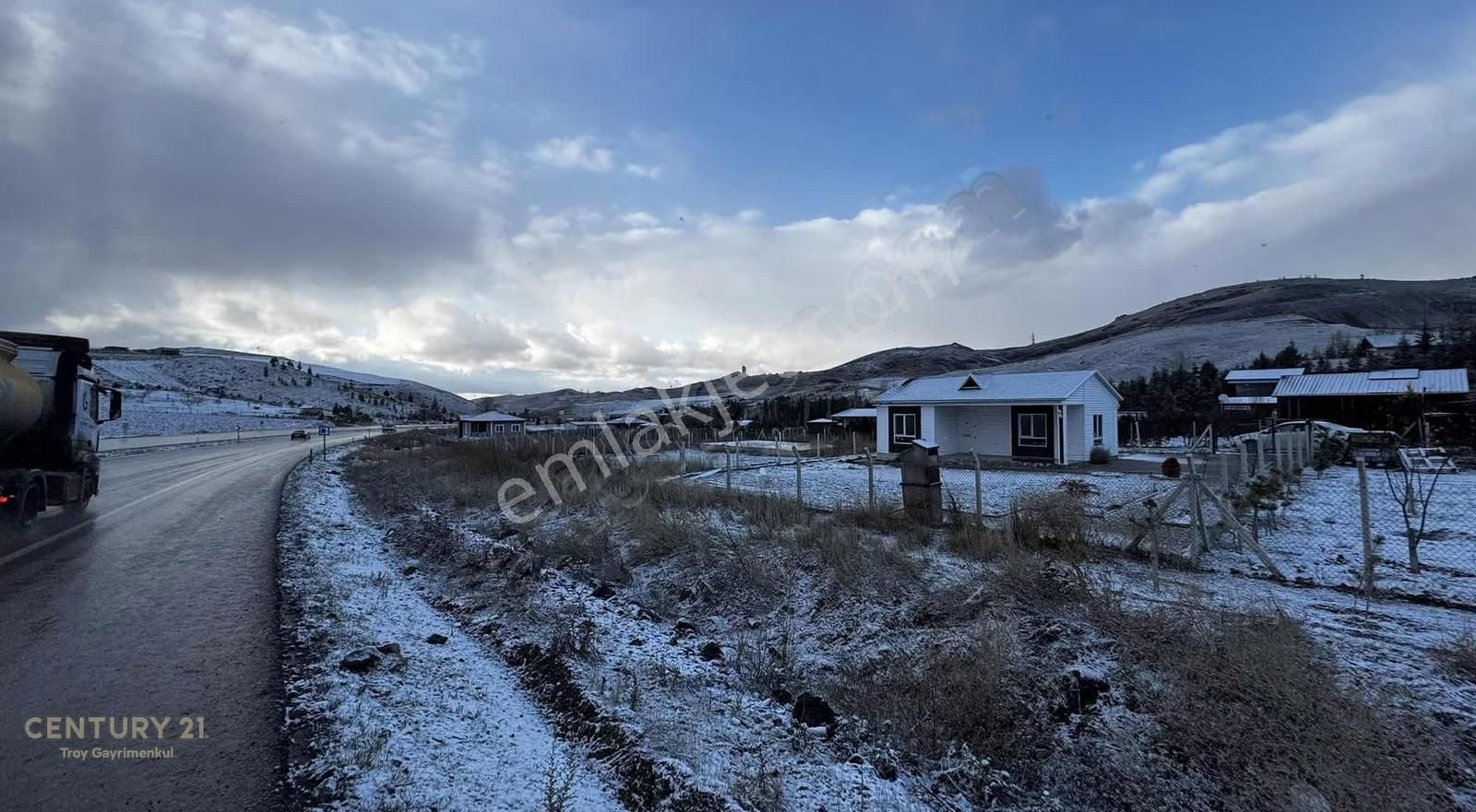 Site İçi Ana Yol Kenarı Beynamda 2+1 Müstakil Ev - Görsel 26