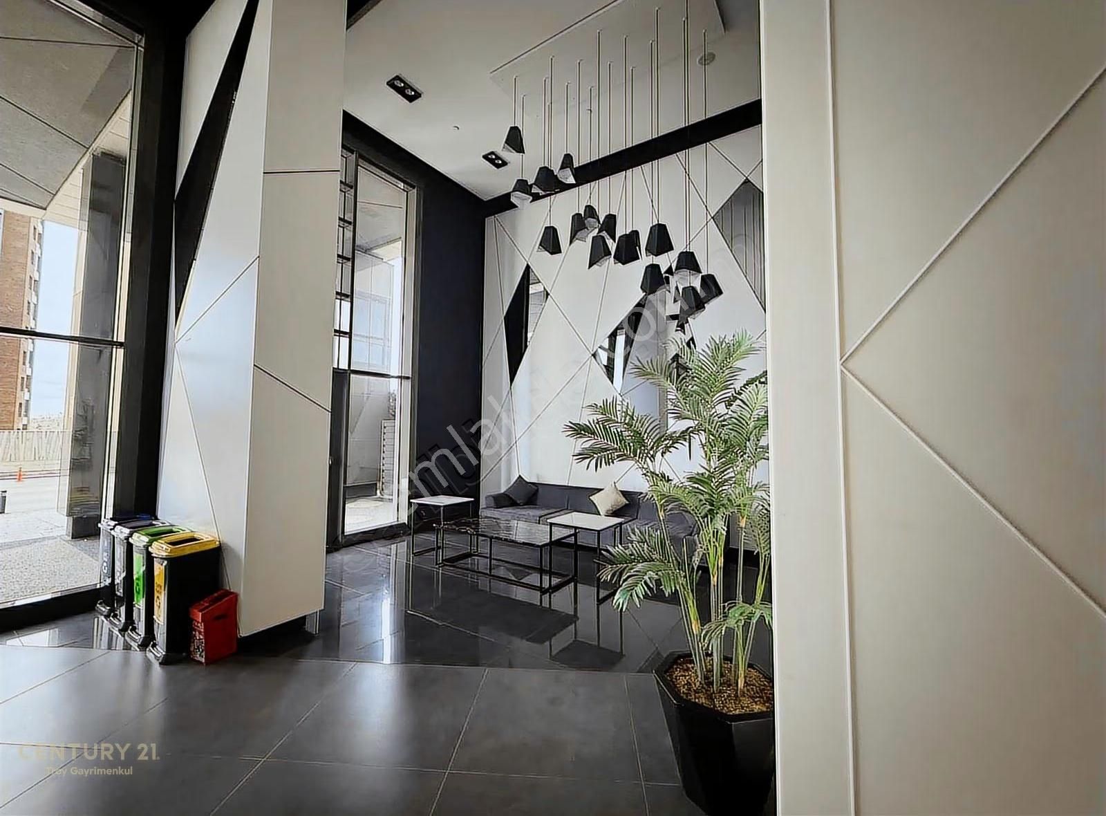 Sinpaş Marinada Eşyalı Büyük Tip 1,5+1 Kiralık Daire