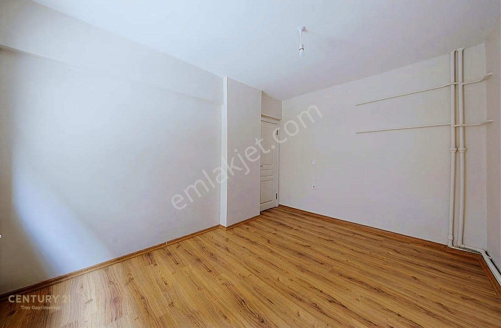 Emek'te...hayatın Merkezinde Yenilenmiş Engelsiz 3+1 Daire... - Görsel 13