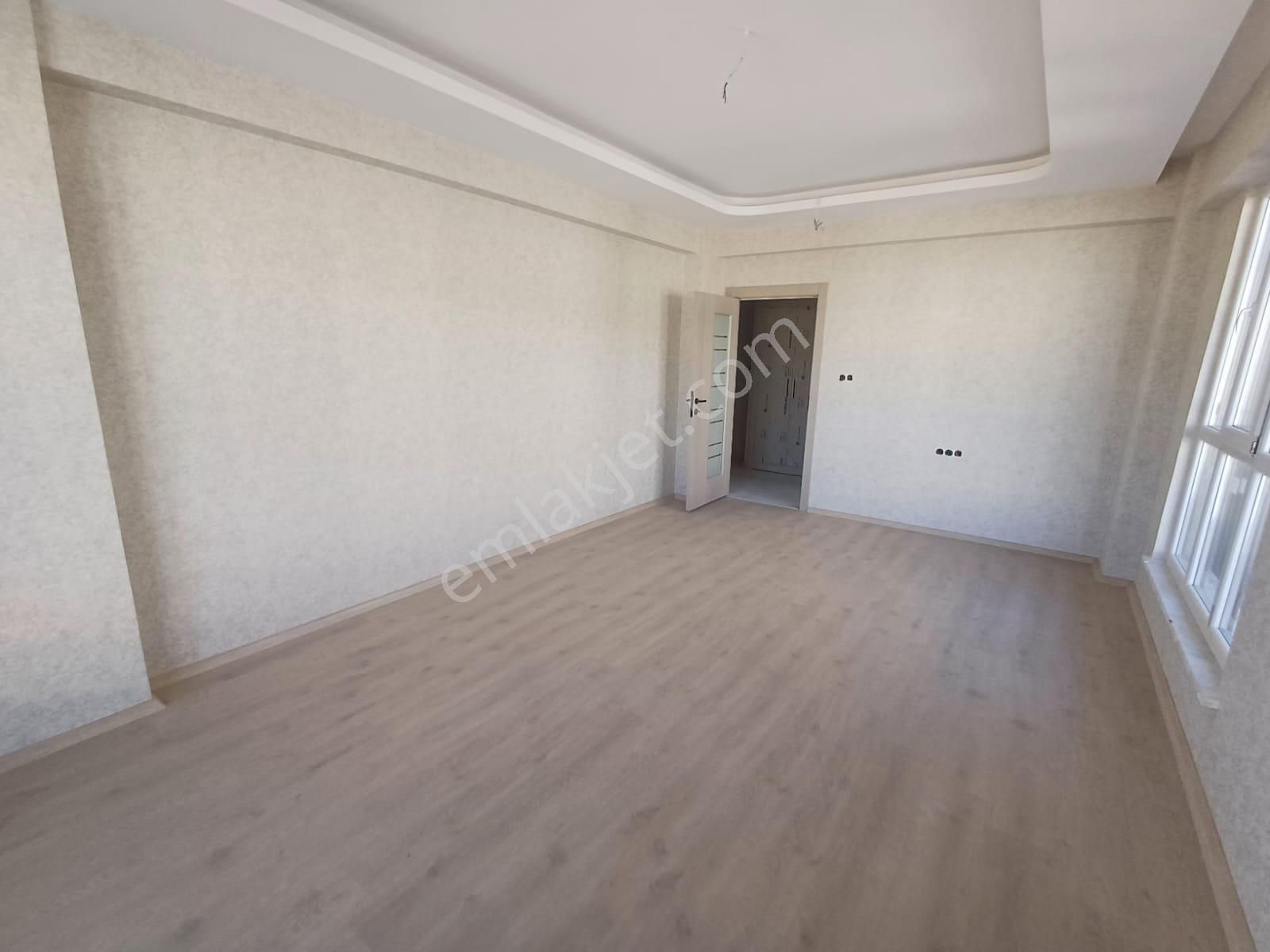 Emrah Çiftci'den Selçuklu Yazır Mah.kanyon Park Civarı Satılık 2+1 Sıfır Lüks Daireler - Görsel 4