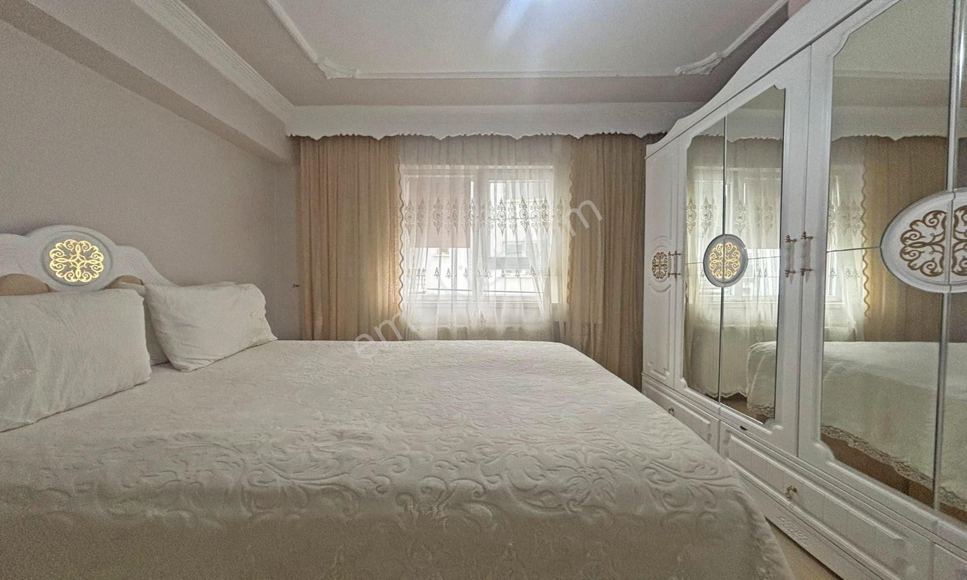 Bulvar'dan Orta Katta Geniş Merkezi Konumda Ful Yapılı 3+1 Daire - Görsel 26