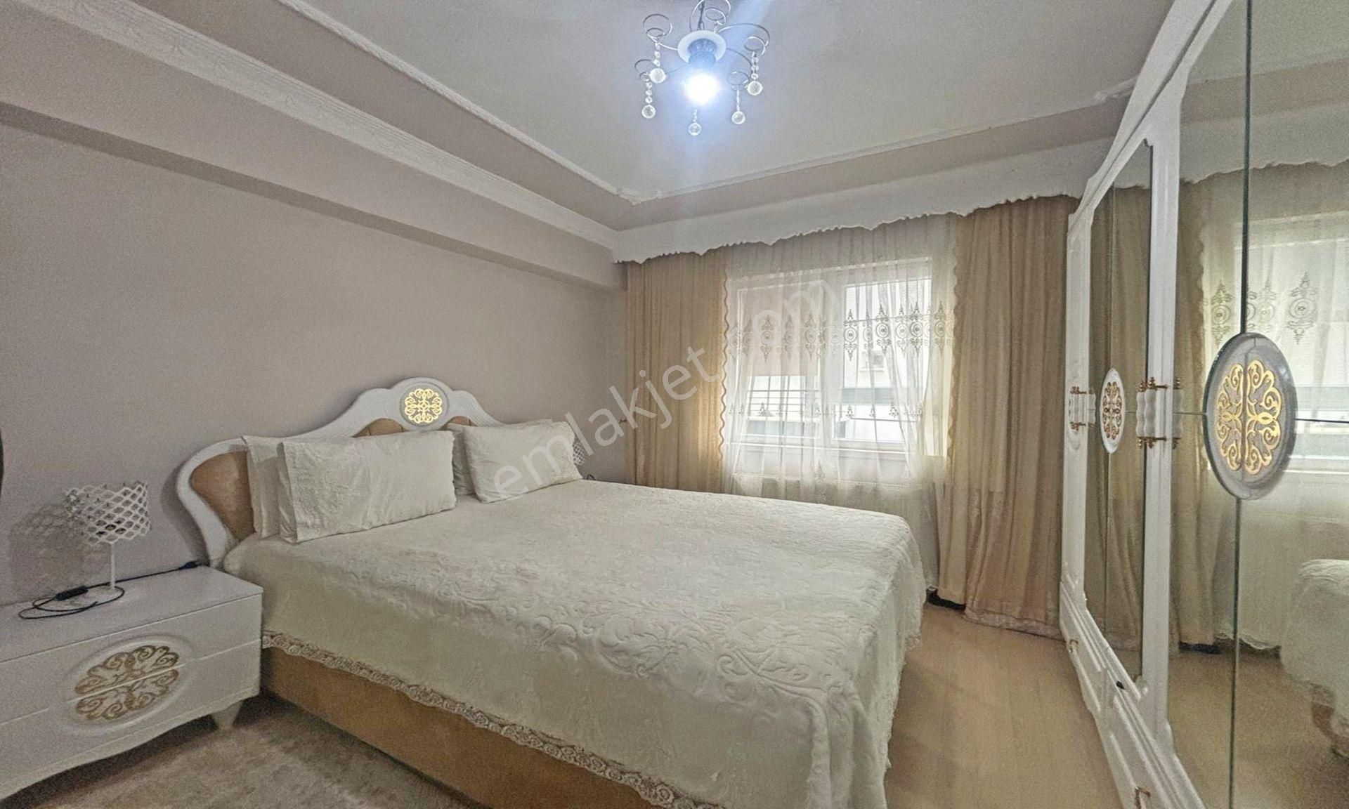 Bulvar'dan Orta Katta Geniş Merkezi Konumda Ful Yapılı 3+1 Daire - Görsel 28