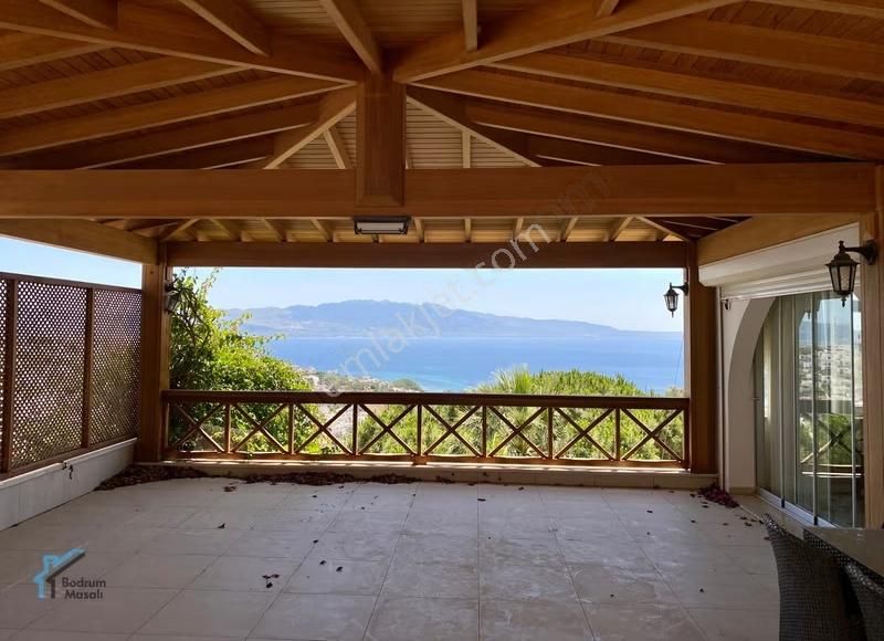 Turgutreis'te Bahçe İçinde Deniz Manzaralı Tam Müstakil Villa - Görsel 2