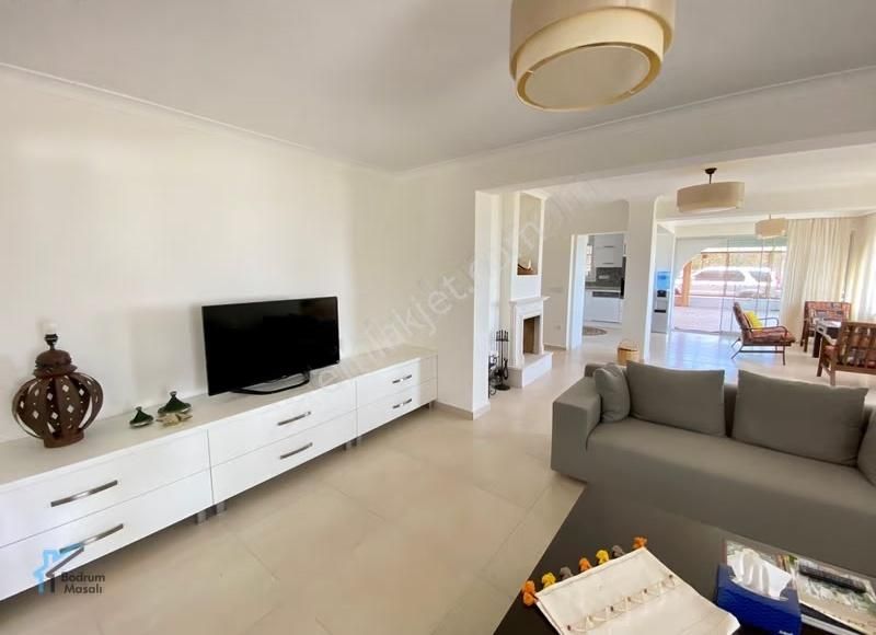 Turgutreis'te Bahçe İçinde Deniz Manzaralı Tam Müstakil Villa - Görsel 28