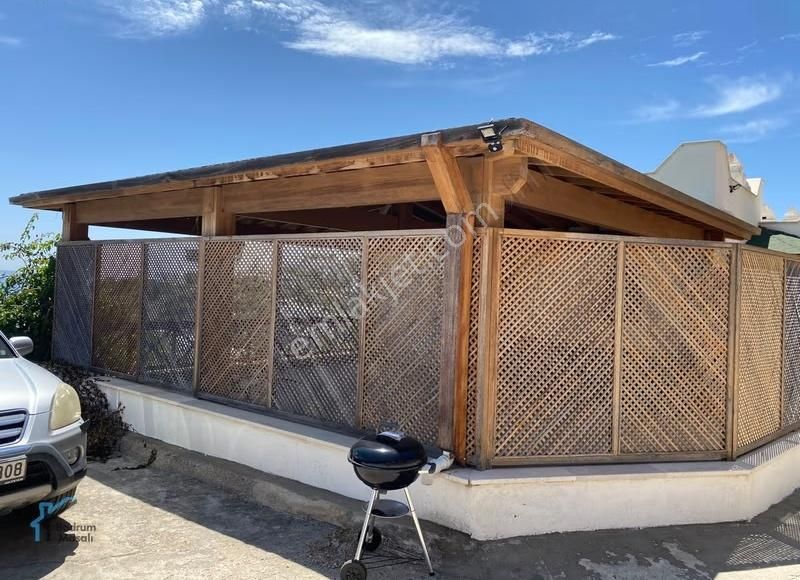 Turgutreis'te Bahçe İçinde Deniz Manzaralı Tam Müstakil Villa - Görsel 3