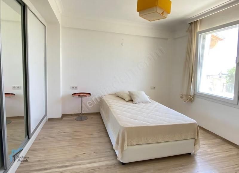 Turgutreis'te Bahçe İçinde Deniz Manzaralı Tam Müstakil Villa - Görsel 4