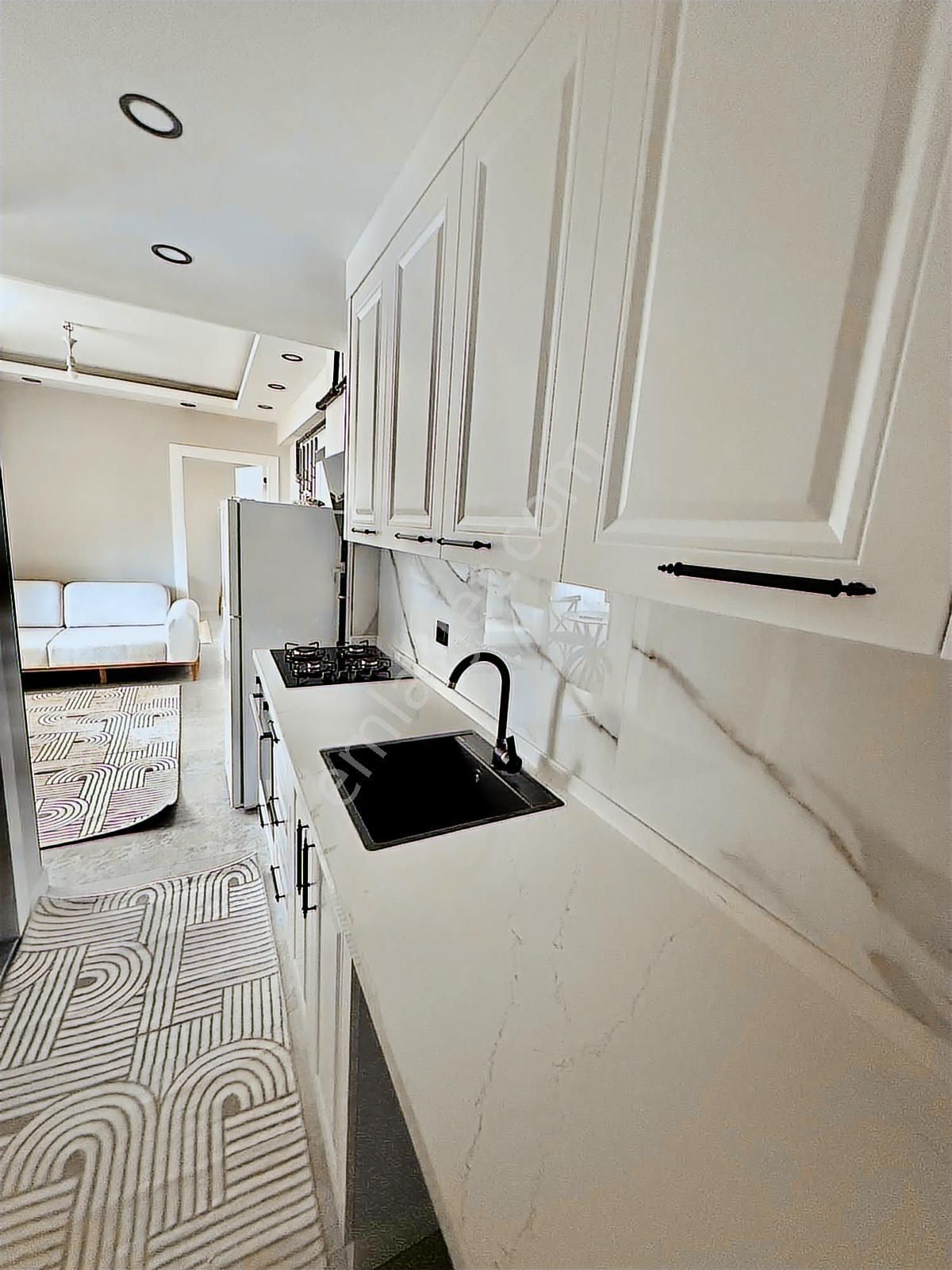 Karaman Mahallesi'nde Yeşil Alan Cepheli Satılık Apart - Görsel 14