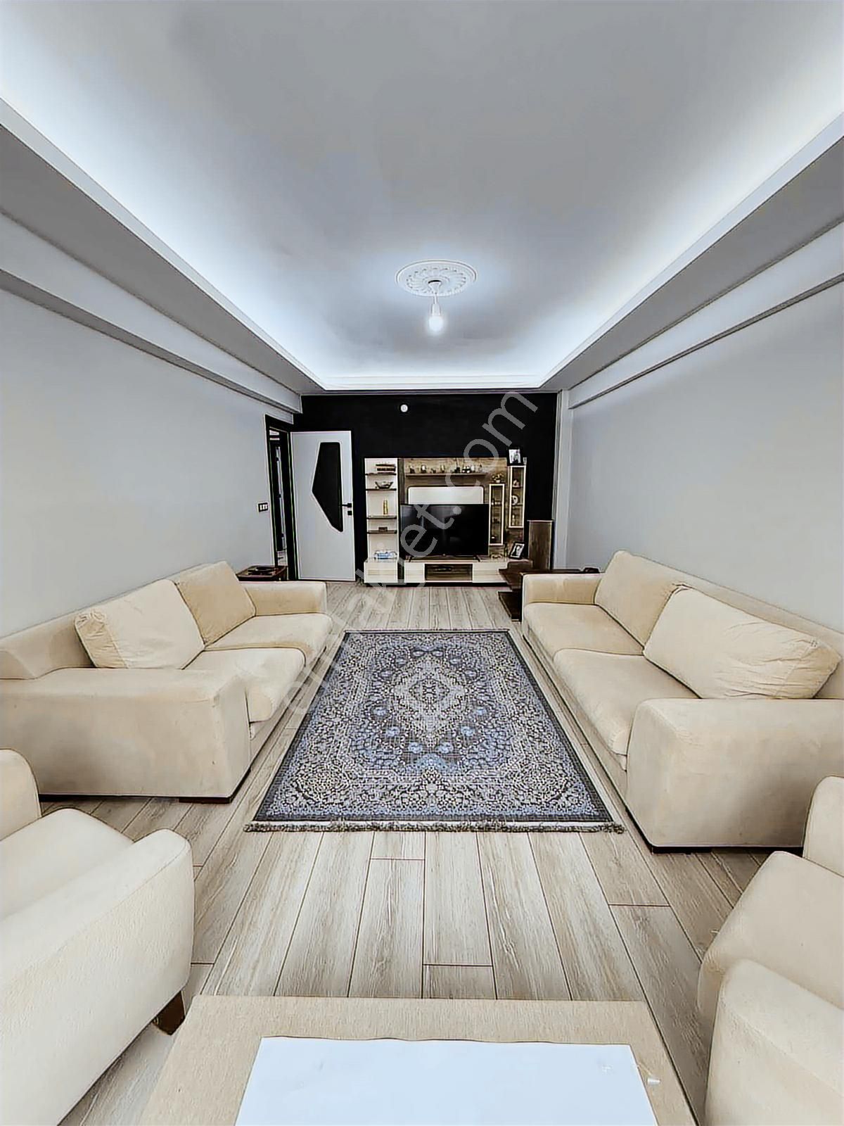 Akkaya İnşaatan Şehrin Merkezi Y.ısıtma Otopark E.banyo Acil 2+1