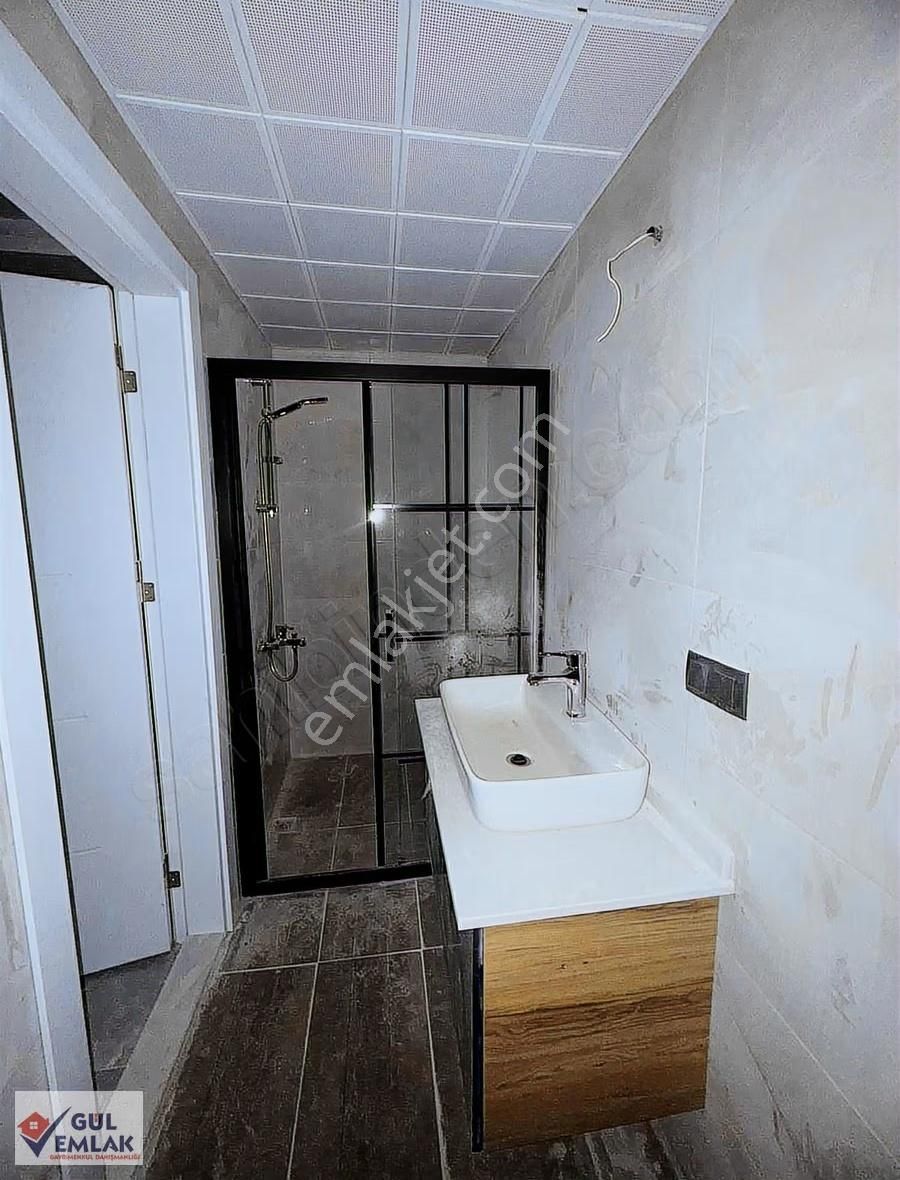 Çarşının Merkezinde 1+1 Kapalı Mutfaklı Lüks Daire - Görsel 13