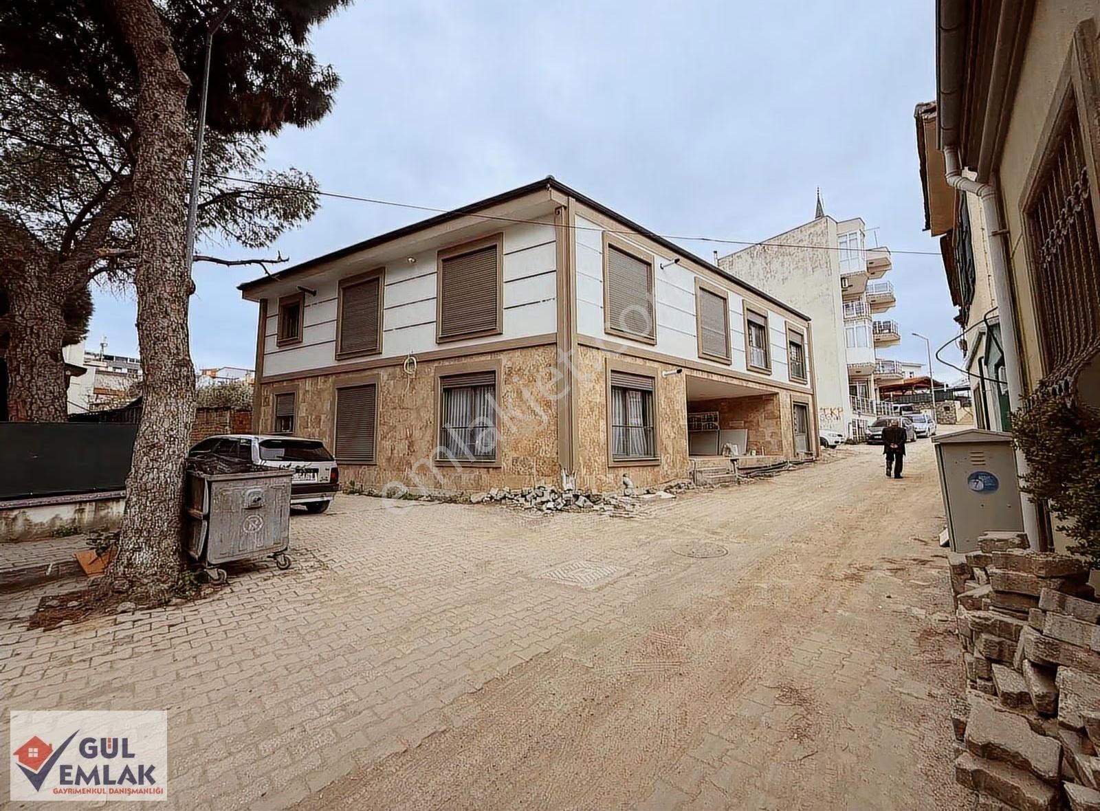 Çarşının Merkezinde 1+1 Kapalı Mutfaklı Lüks Daire - Görsel 15