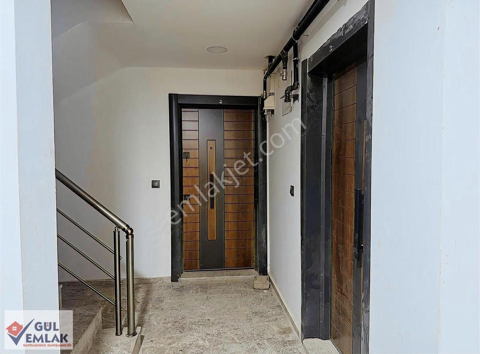 Çarşının Merkezinde 1+1 Kapalı Mutfaklı Lüks Daire - Görsel 9