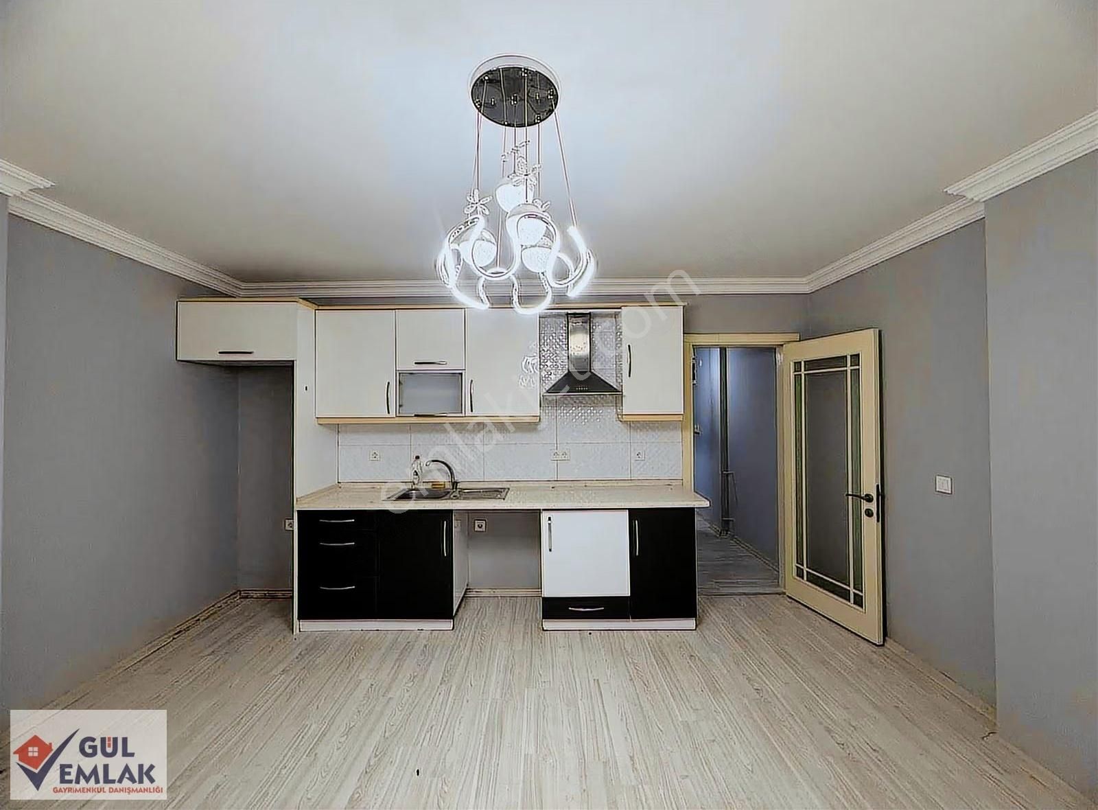 Çarşının Merkezinde 3+1 Geniş Ebeveyn Banyolu Araç Takaslı - Görsel 19