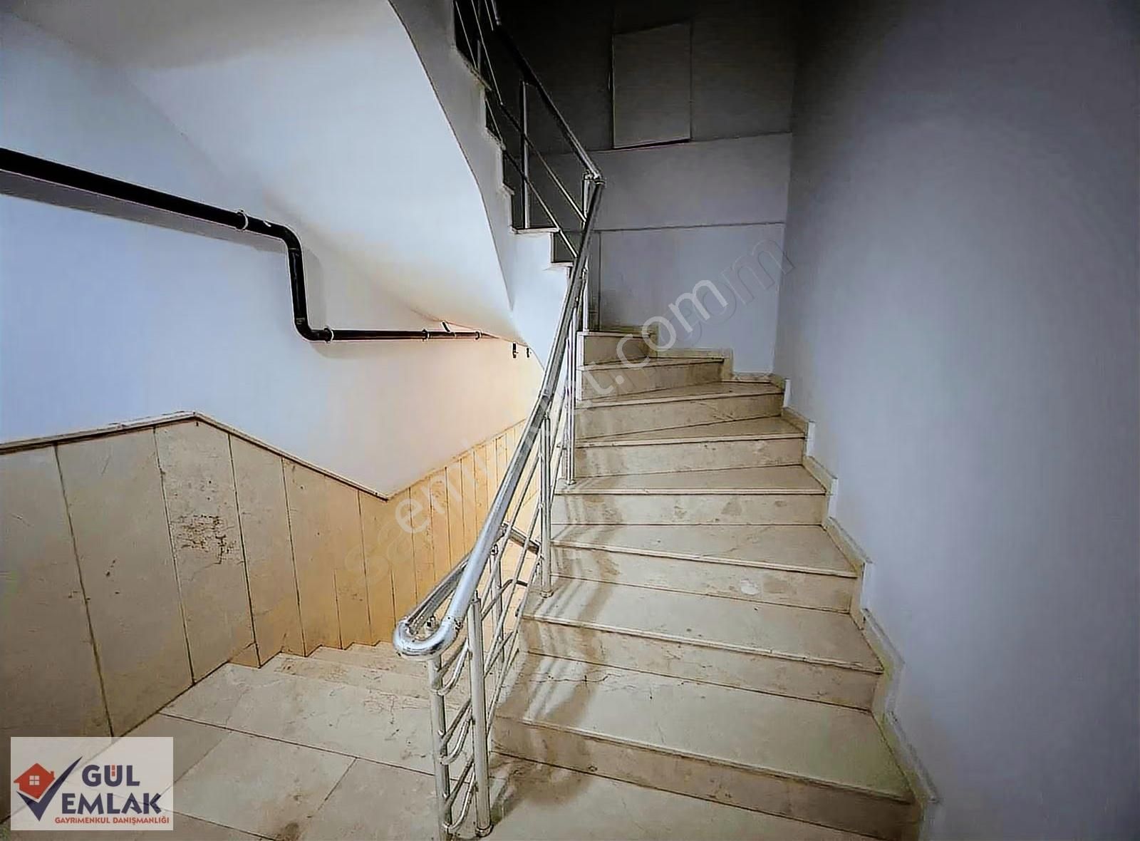 Çarşının Merkezinde 3+1 Geniş Ebeveyn Banyolu Araç Takaslı - Görsel 31