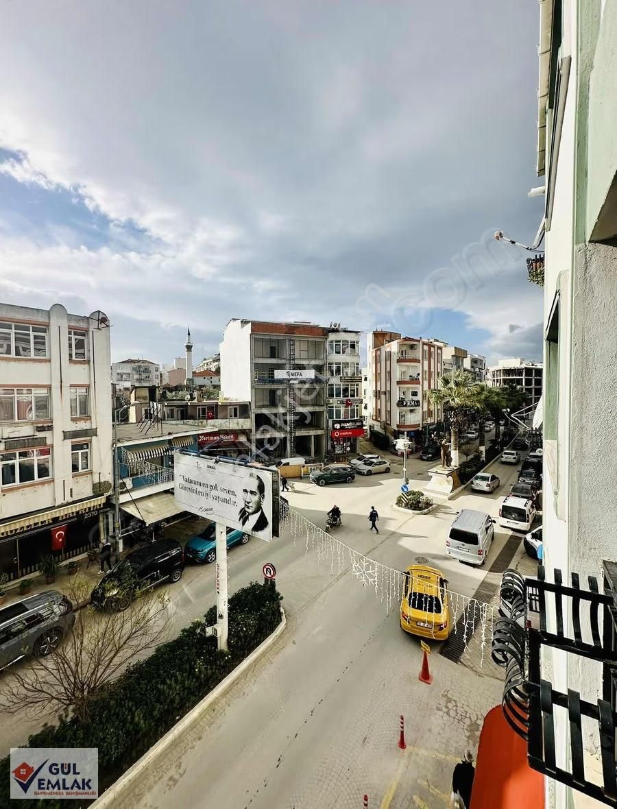 Seferihisar Merkezde Cadde Üzeri Konut-işyeri Olarak Kiralık 3+1 - Görsel 7