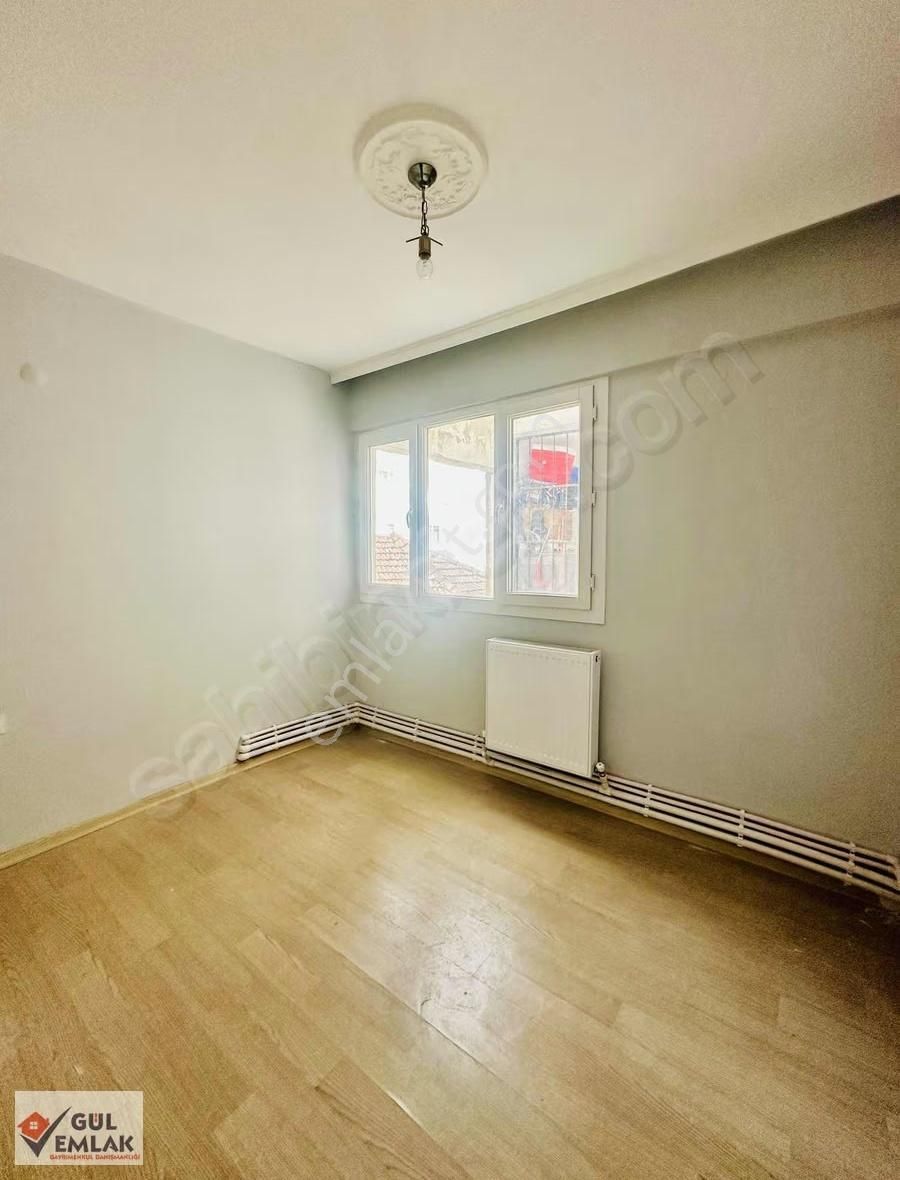 Seferihisar Merkezde Cadde Üzeri Konut-işyeri Olarak Kiralık 3+1 - Görsel 21