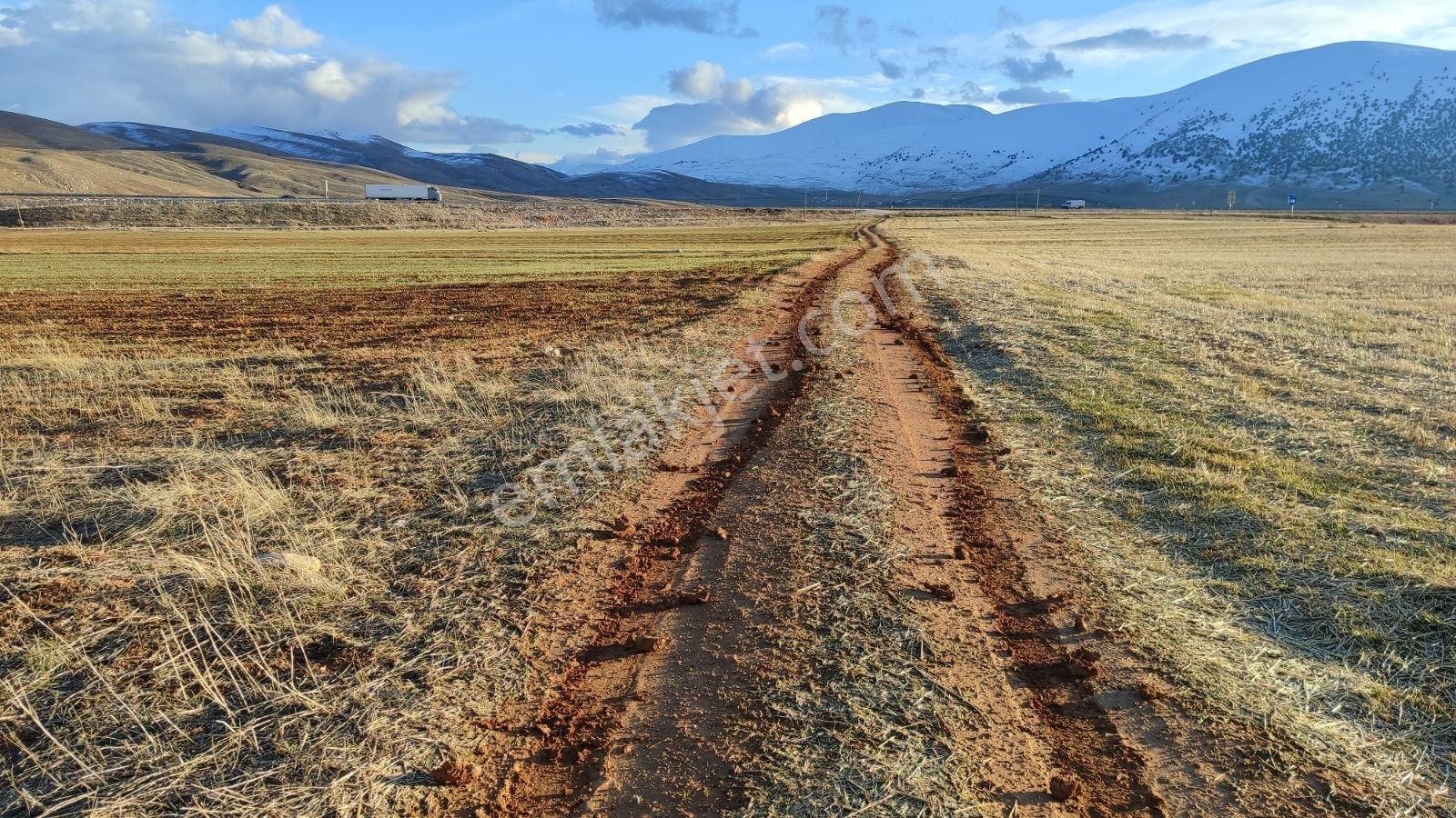 Korkuteli Beğiş De Satılık 1.375m2 Tarla Resmi Yol Var - Görsel 15