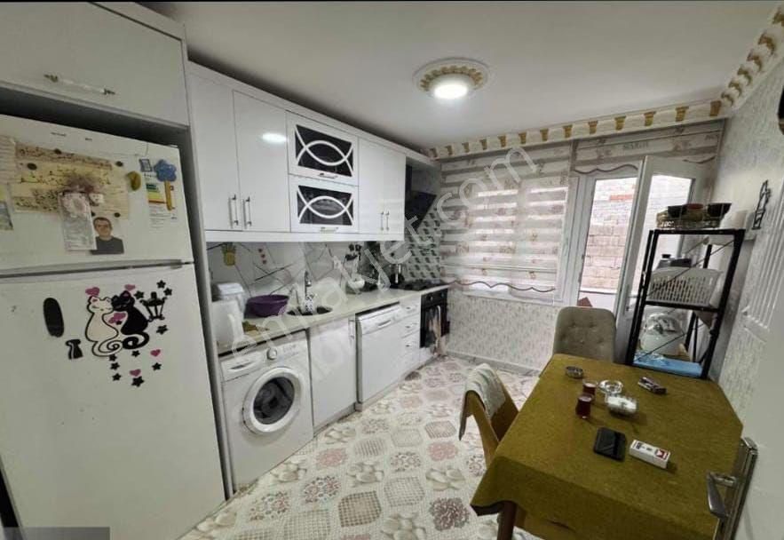 75 Ci Yıl Mahallesi'nde Satılık 2+1 Kattan Bölme Daire - Görsel 4