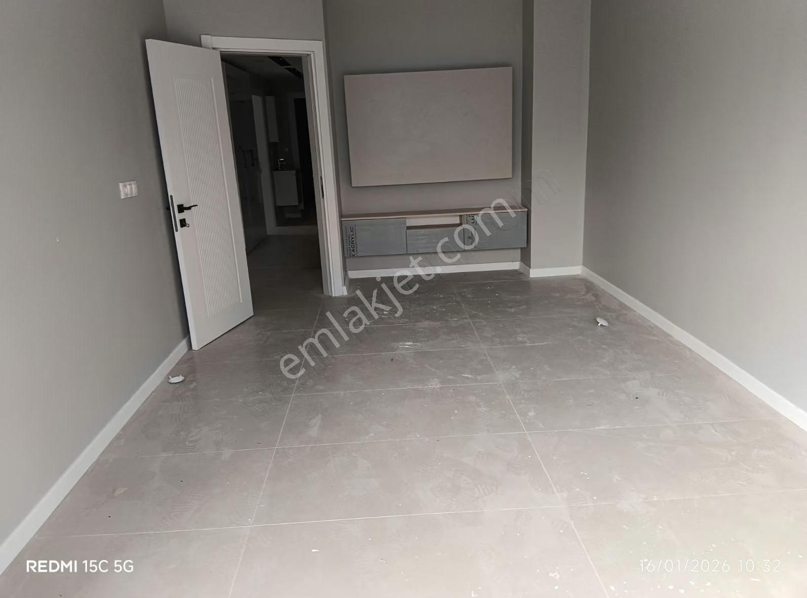 Kurtuluşta Satılık Özel Otoparklı 3+1 Sıfır Daire