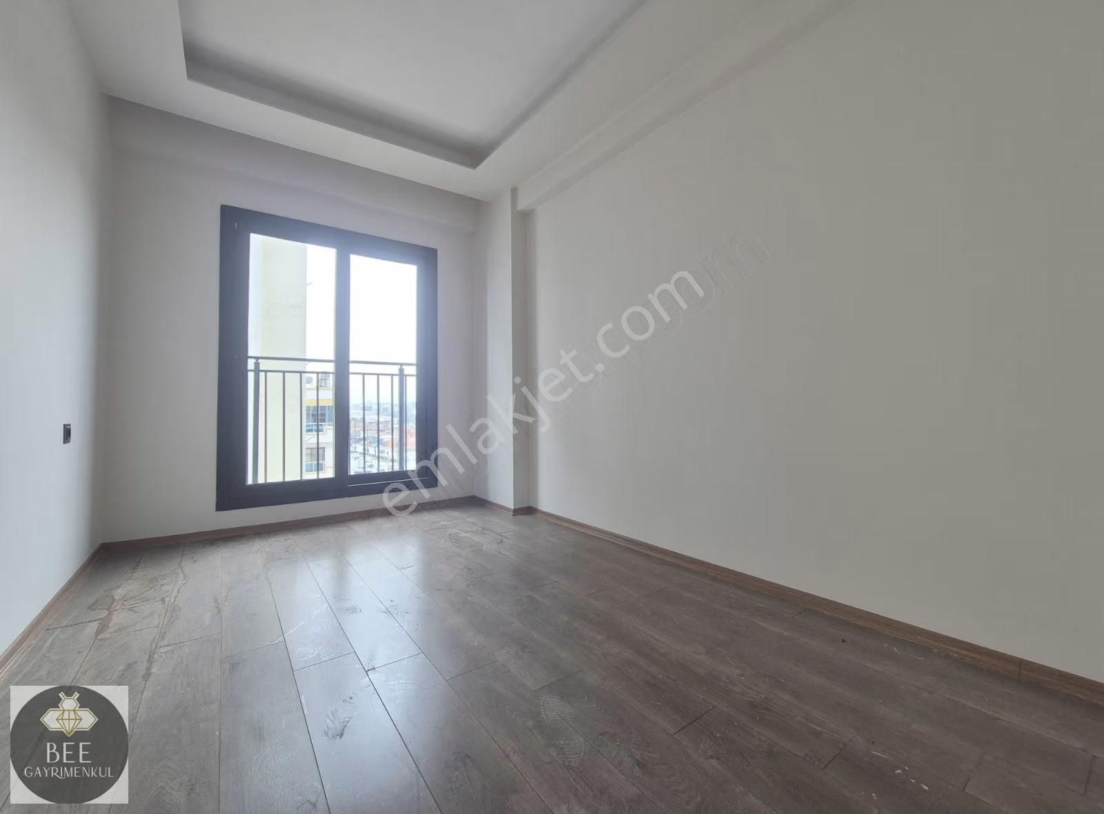 Bee'den Alyan Cadde Nova'da Acil Satılık Sıfır 2+1 - Görsel 3