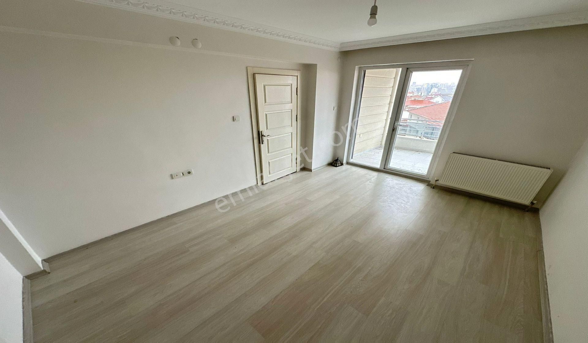 Atapark 540 Cadde Yakını Katta Açık Cepheli 3 Balkonlu Yeni Bina Asansörlü - Görsel 18