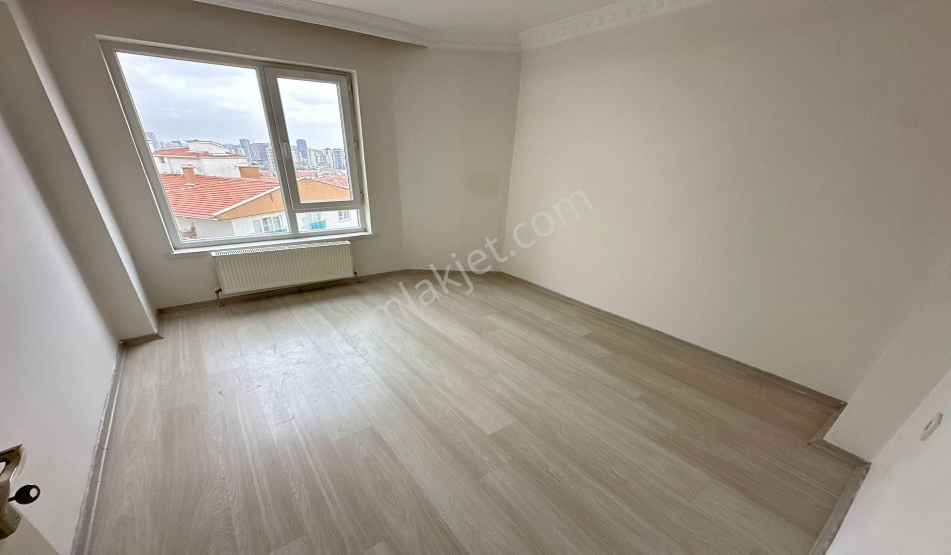 Atapark 540 Cadde Yakını Katta Açık Cepheli 3 Balkonlu Yeni Bina Asansörlü - Görsel 13