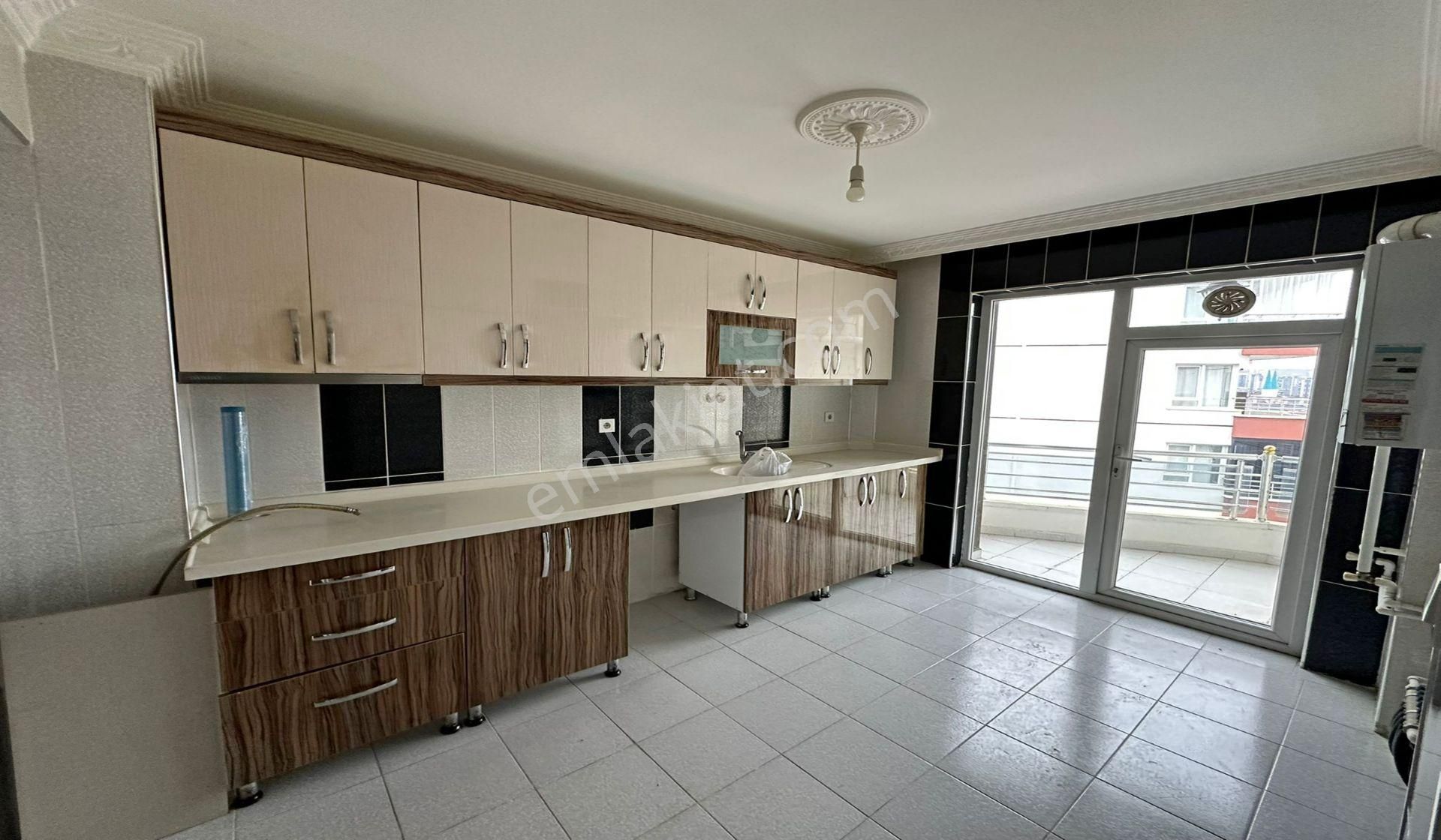 Atapark 540 Cadde Yakını Katta Açık Cepheli 3 Balkonlu Yeni Bina Asansörlü - Görsel 3