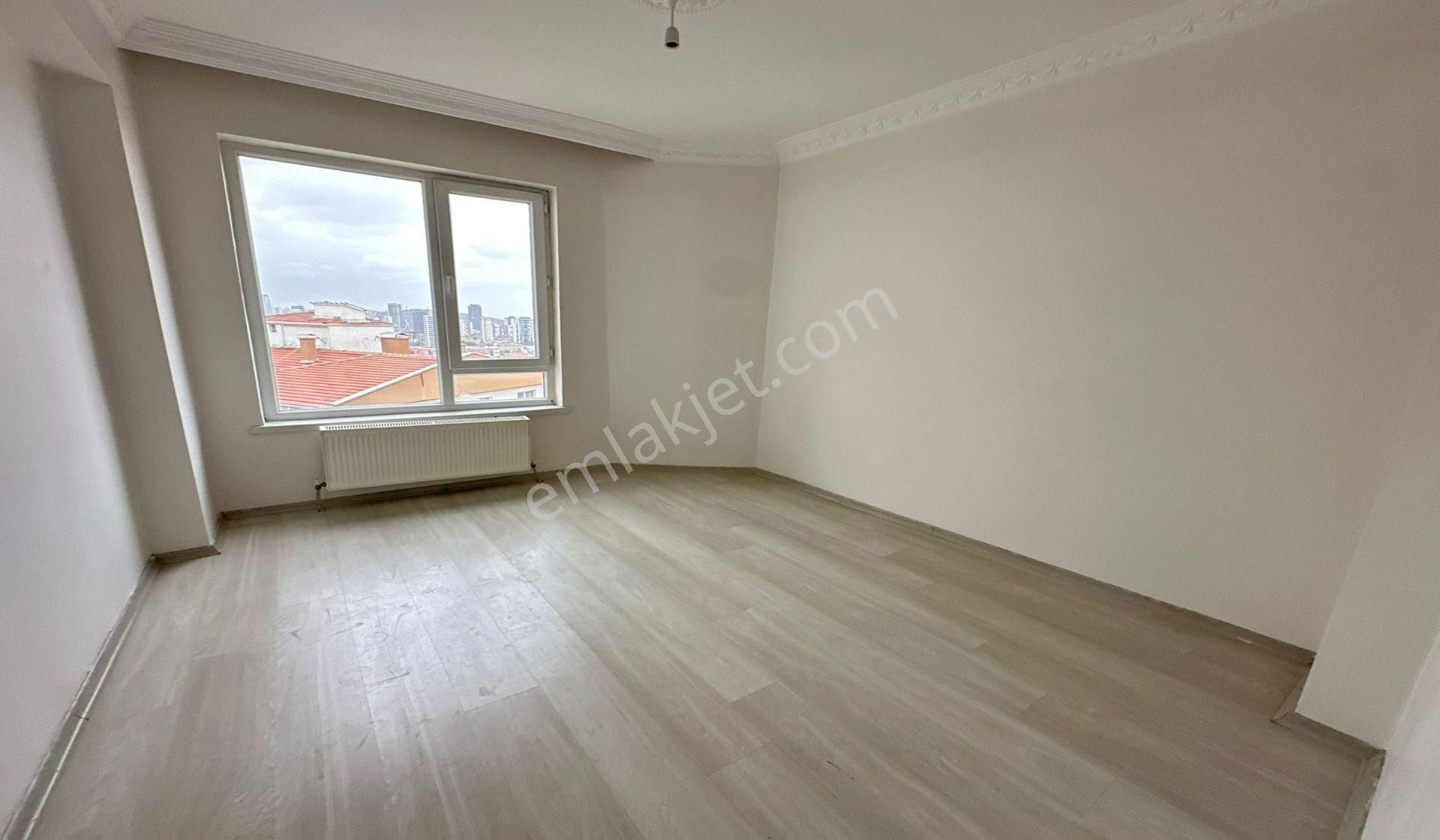 Atapark 540 Cadde Yakını Katta Açık Cepheli 3 Balkonlu Yeni Bina Asansörlü - Görsel 14