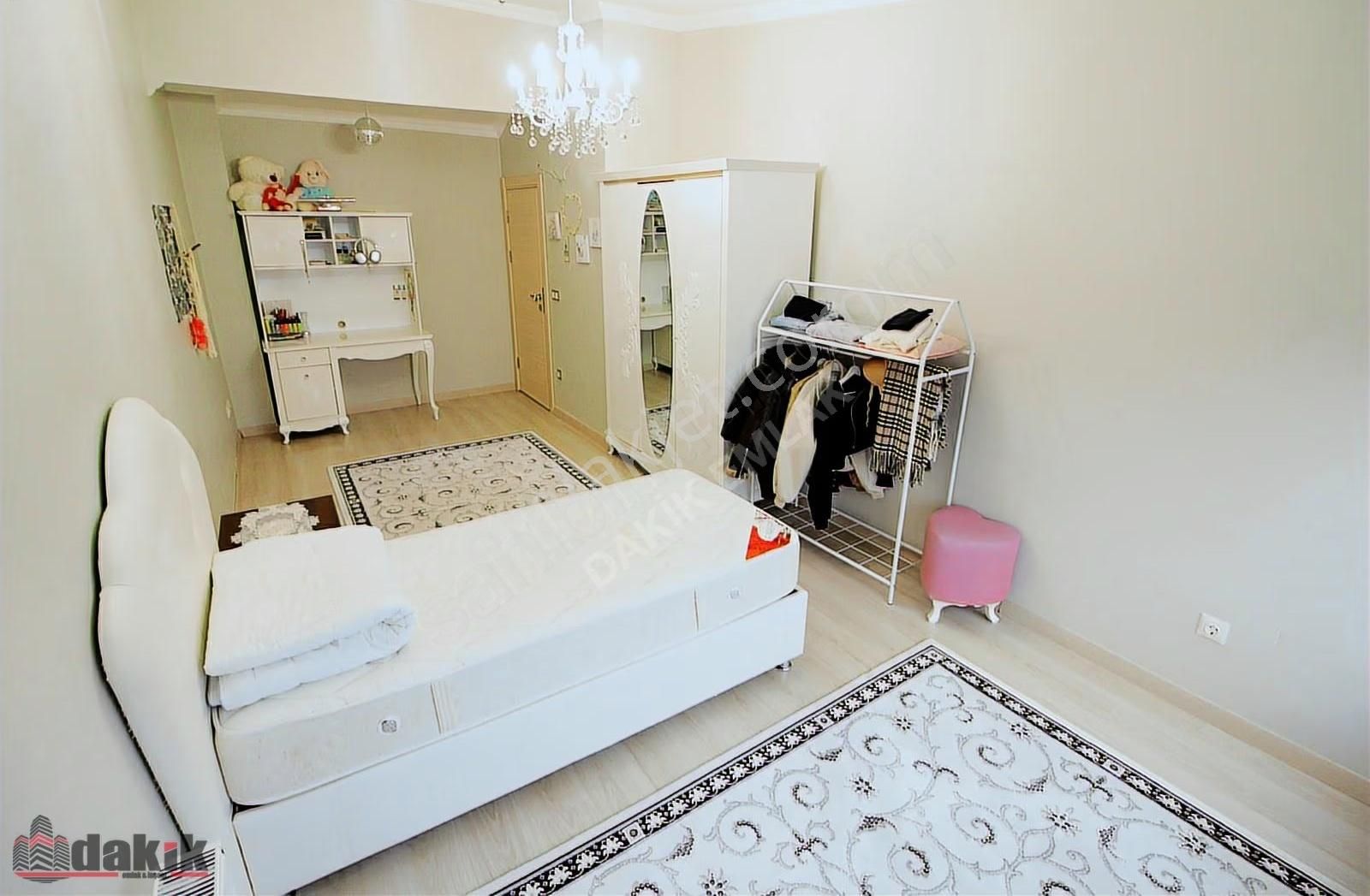 Dakik Emlaktan Geniş Asansörlü 5+1 220m² Teraslı Dublex Daire... - Görsel 11