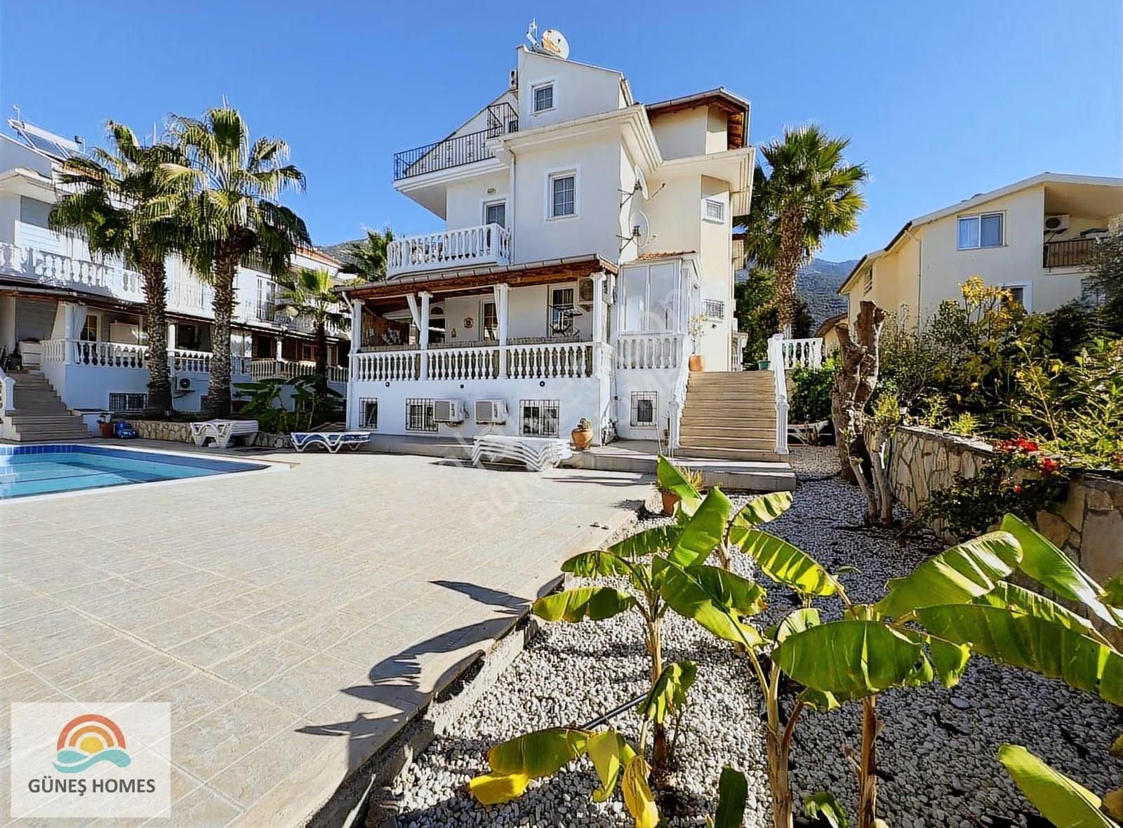 Ölüdeniz/ovacık'ta Geniş 4+1 Apart