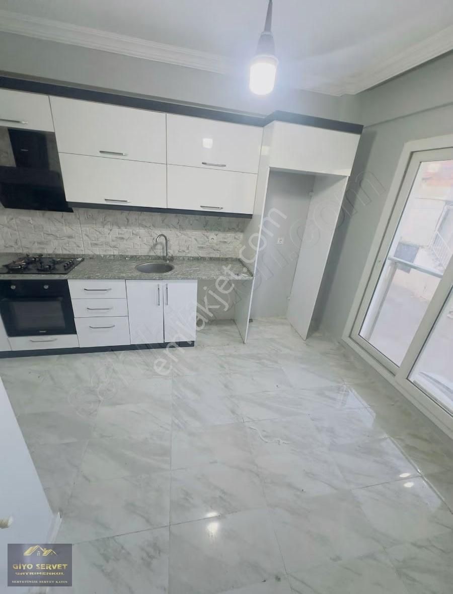 Bayraklı Cengizhan Mahallesi'nde Kiralık 3+1 Geniş Ferah Daire
