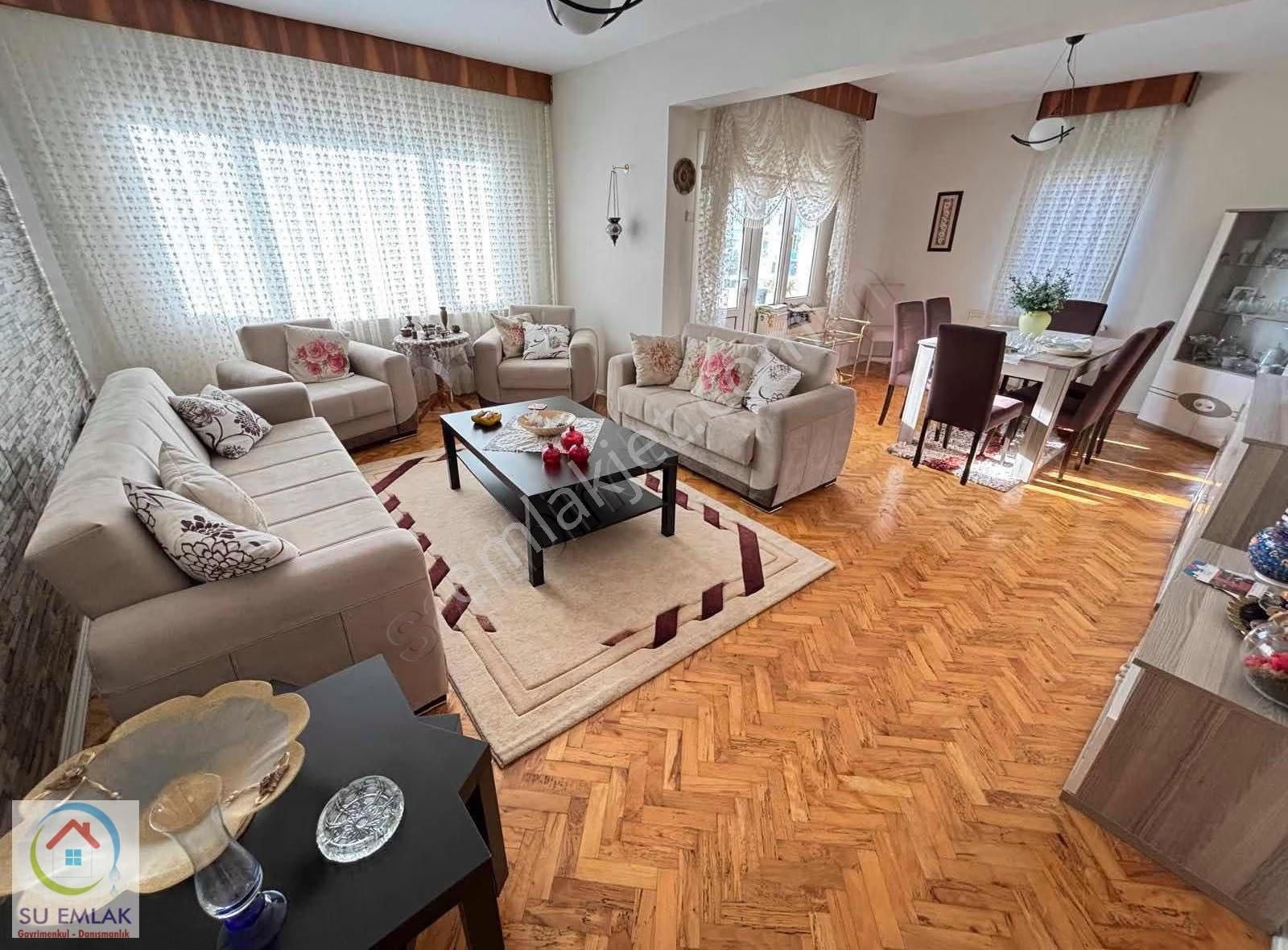 Su Emlak'tan Mükemmel Konumda Satılık Daire