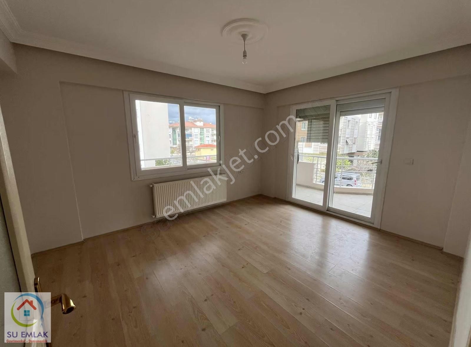 Su Emlak'tan Satılık Geniş Bakımlı Daire - Görsel 13