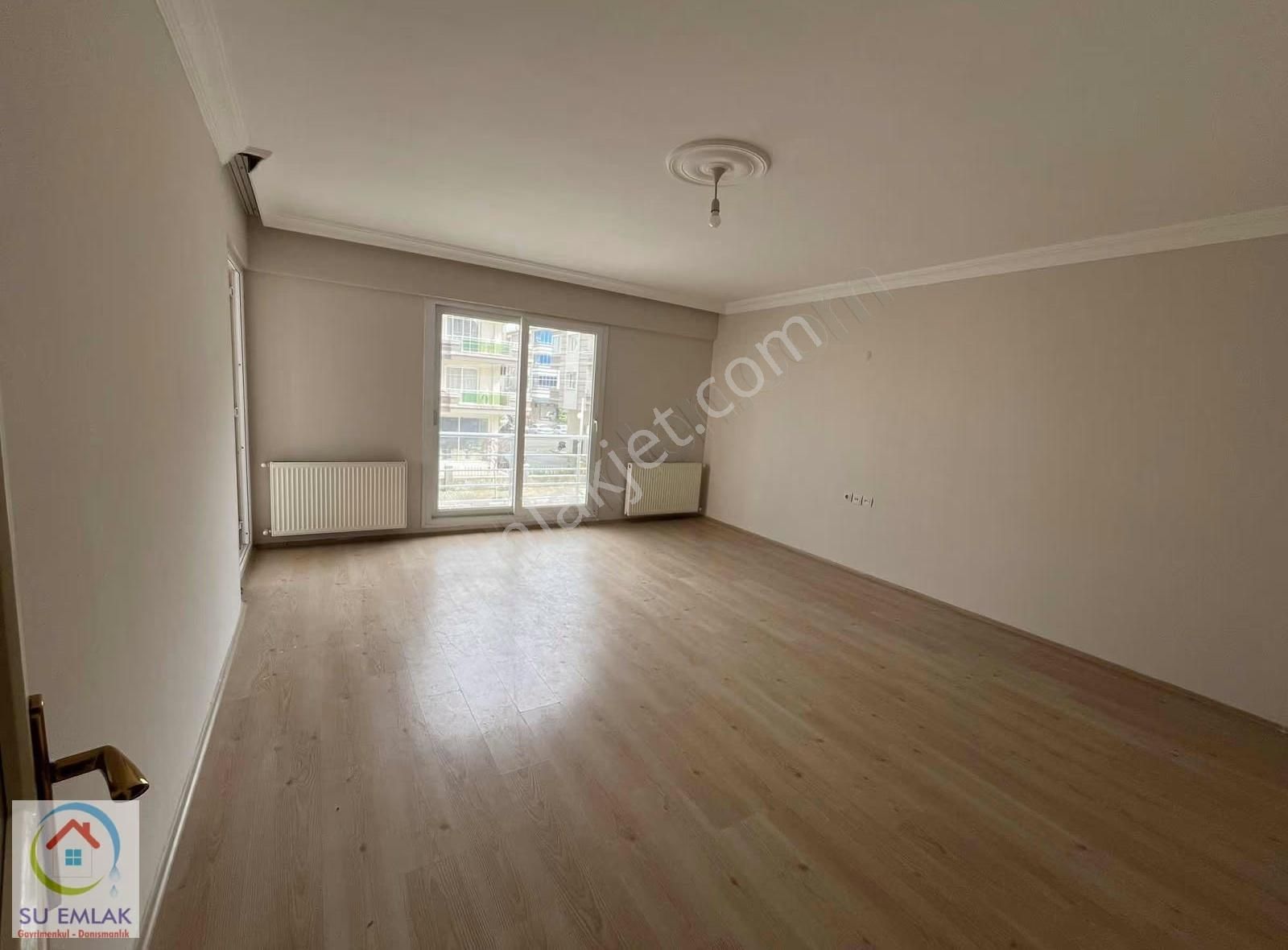 Su Emlak'tan Satılık Geniş Bakımlı Daire - Görsel 10